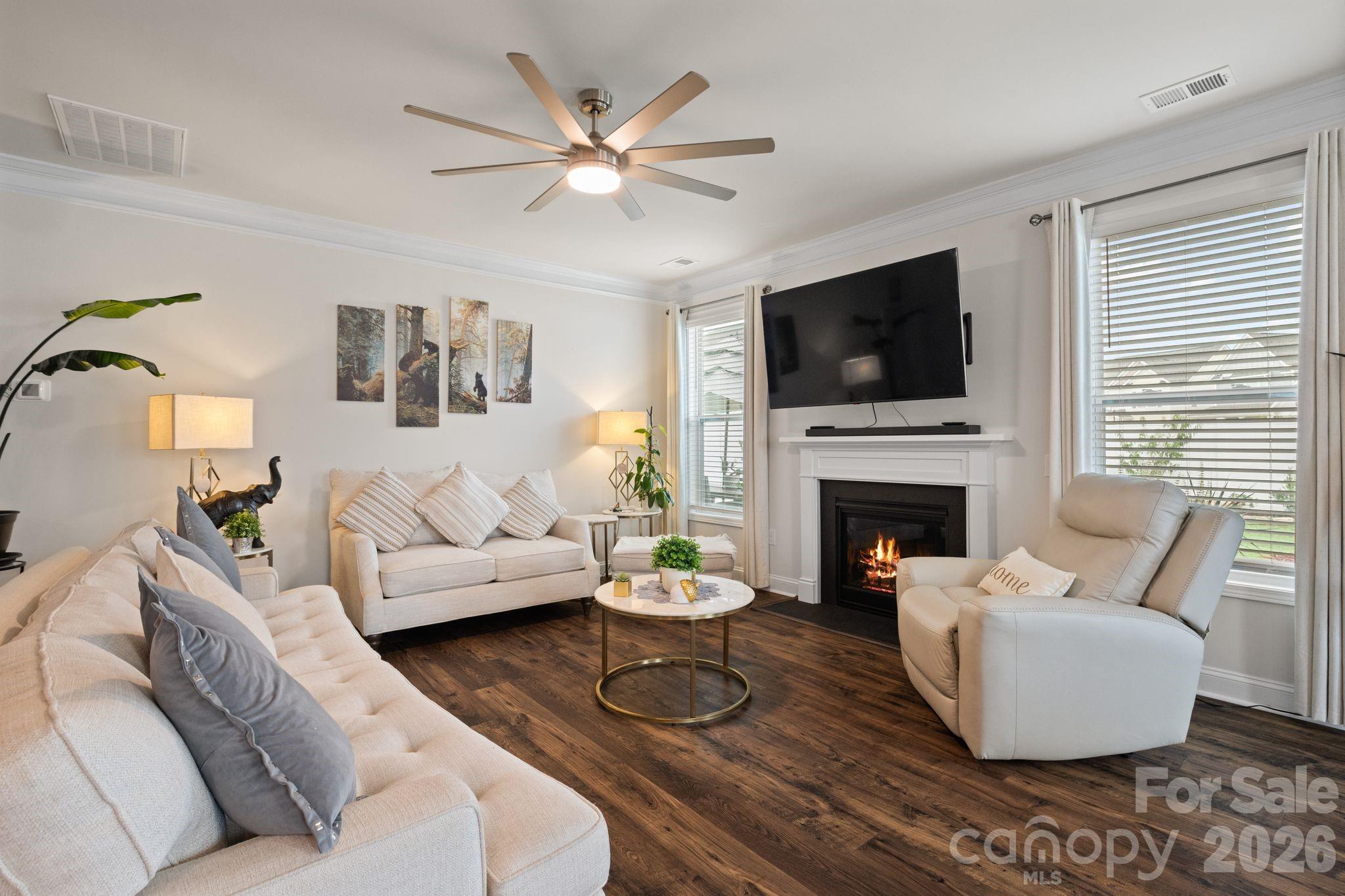 Single Family Residence at 30 Silverthorne Court, Hendersonville, photo 25 of 48