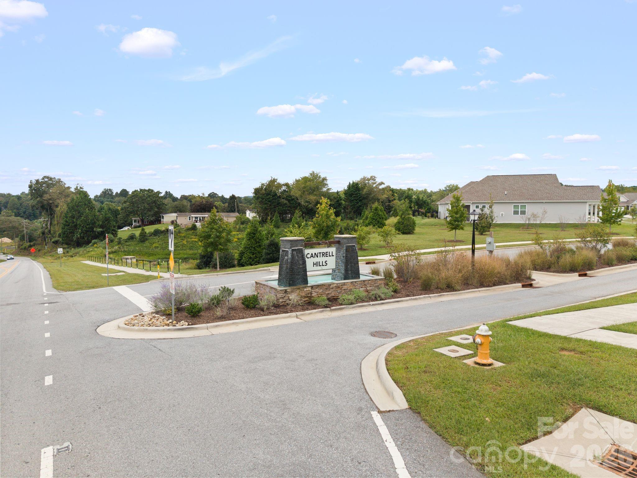 Single Family Residence at 30 Silverthorne Court, Hendersonville, photo 47 of 48