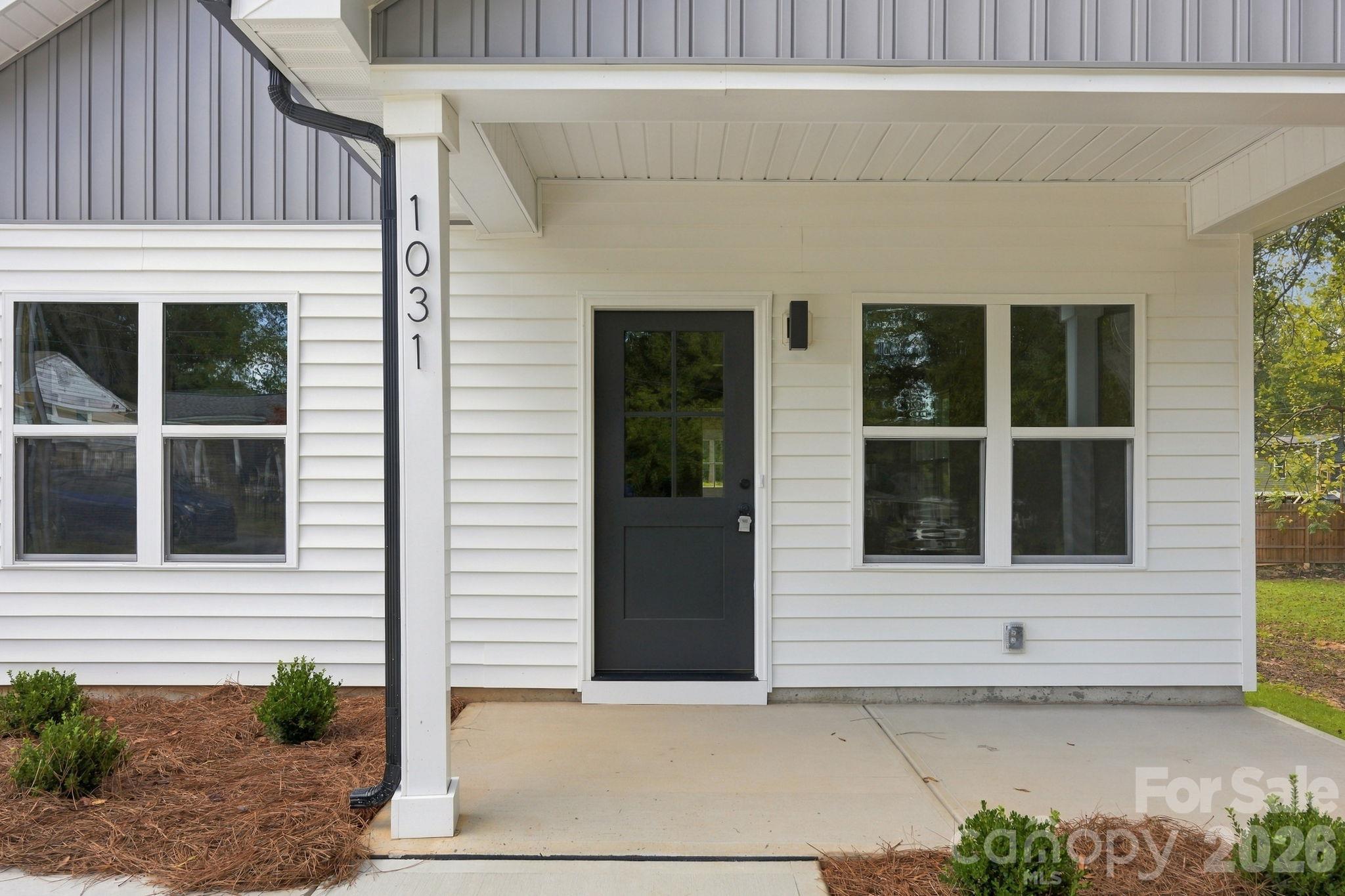 Single Family Residence at 1031 Houston Street, Gastonia, photo 2 of 12