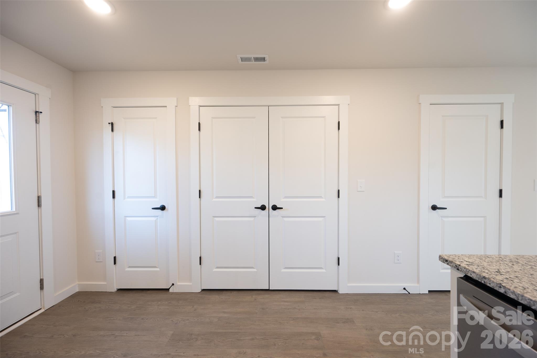 Duplex at 603-605 6th Avenue SW, Hickory, photo 8 of 17