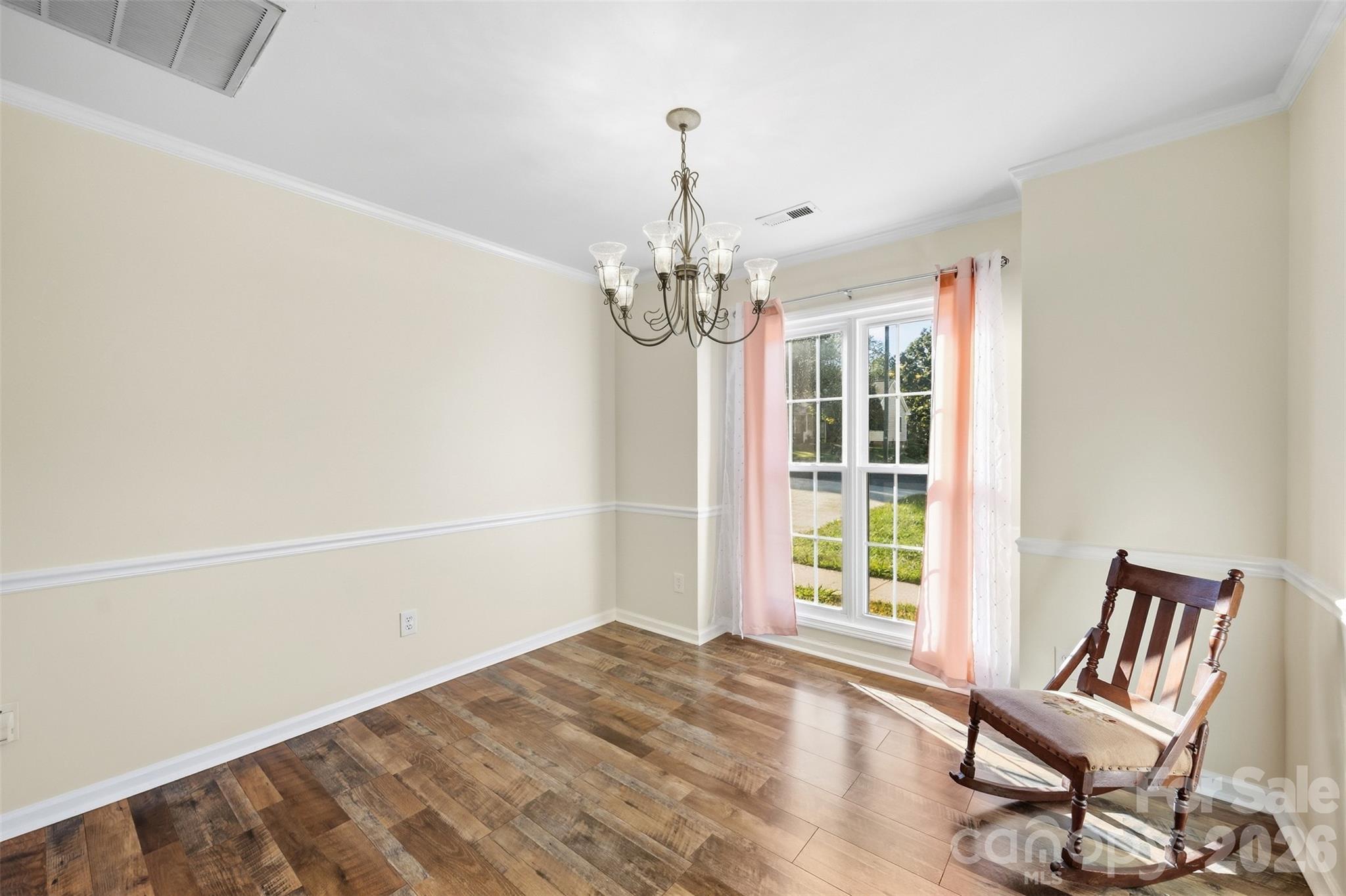 Single Family Residence at 2374 Eagle Glen Court, Gastonia, photo 9 of 42