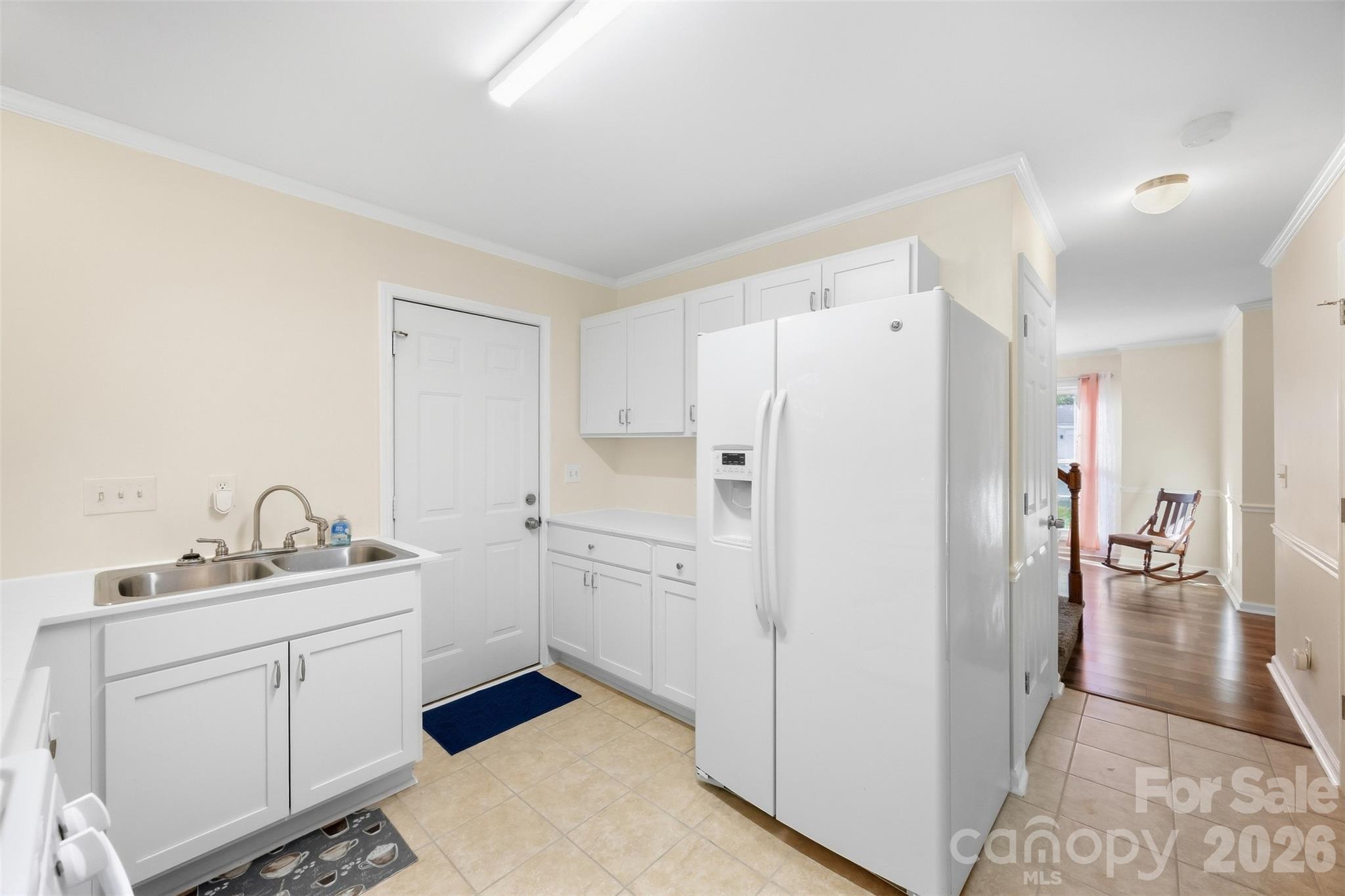 Single Family Residence at 2374 Eagle Glen Court, Gastonia, photo 17 of 42