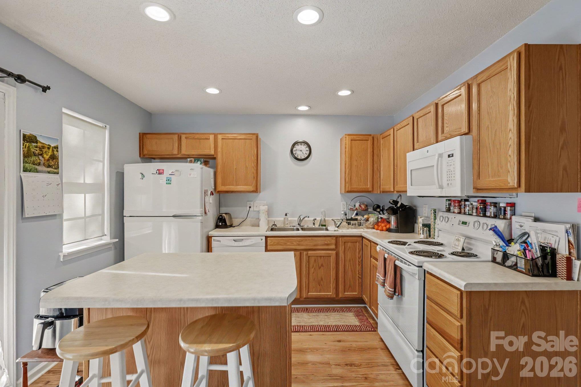 Townhouse at 12732 Hennigan Place Lane, Charlotte, photo 5 of 33