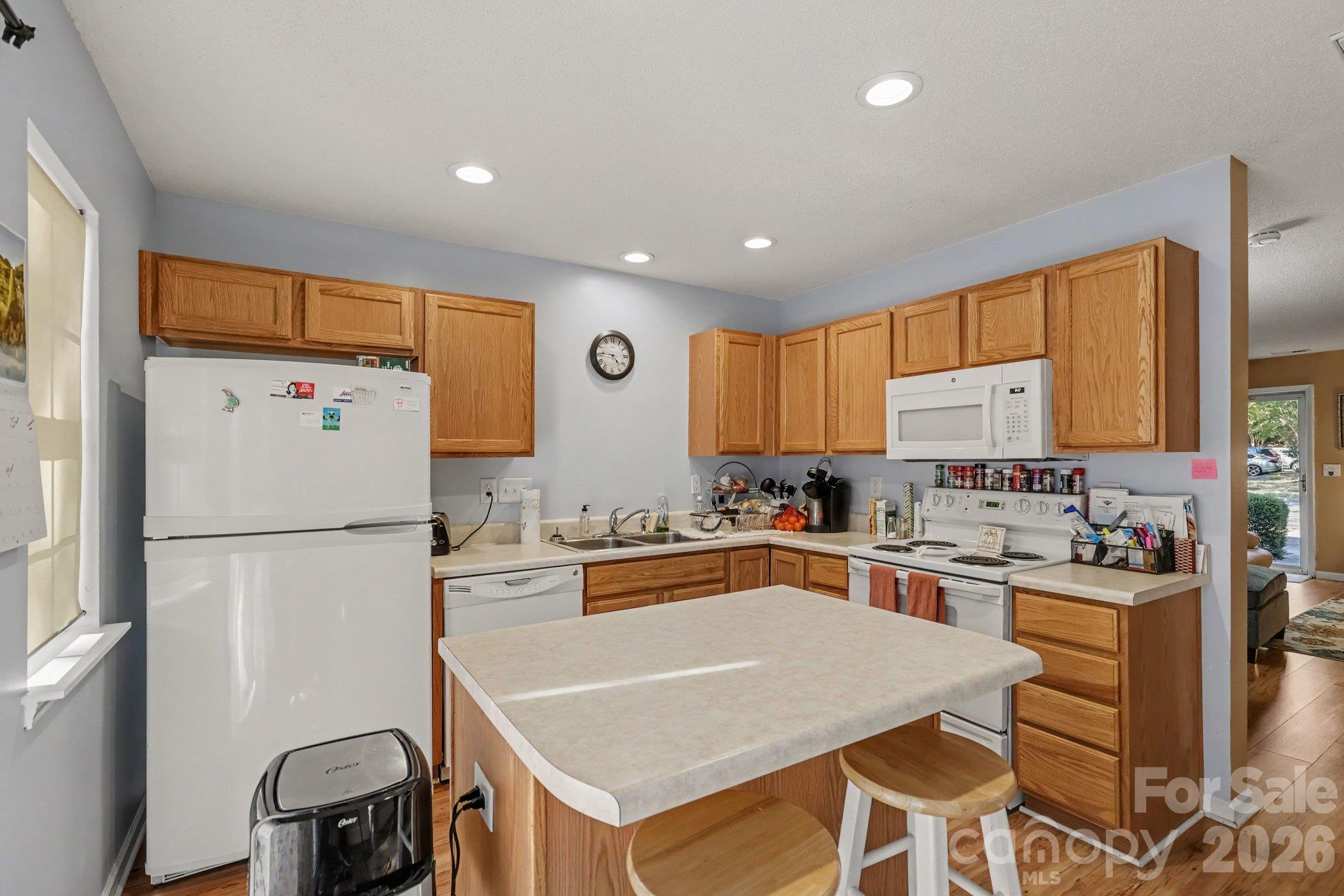 Townhouse at 12732 Hennigan Place Lane, Charlotte, photo 15 of 33