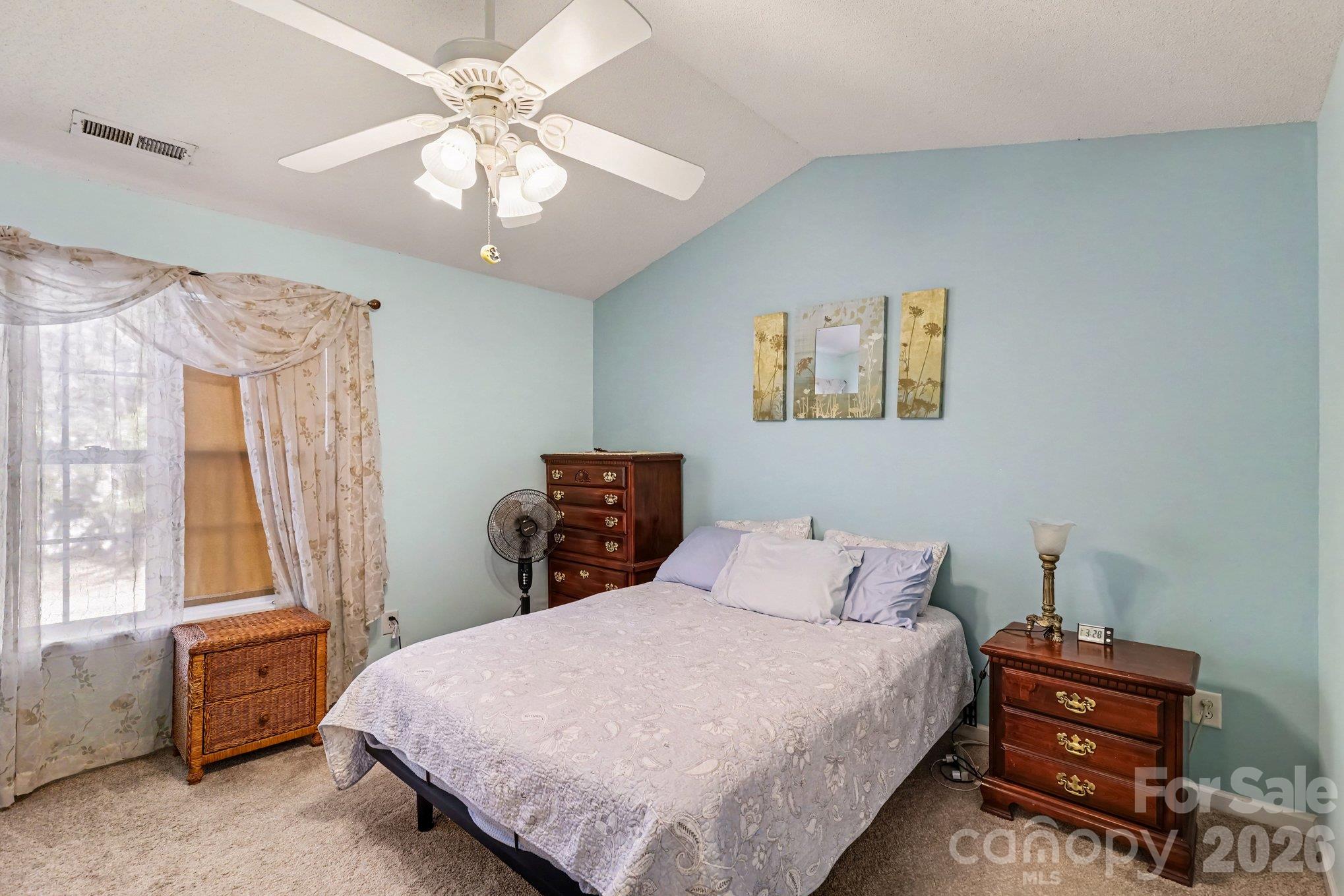 Townhouse at 12732 Hennigan Place Lane, Charlotte, photo 19 of 33