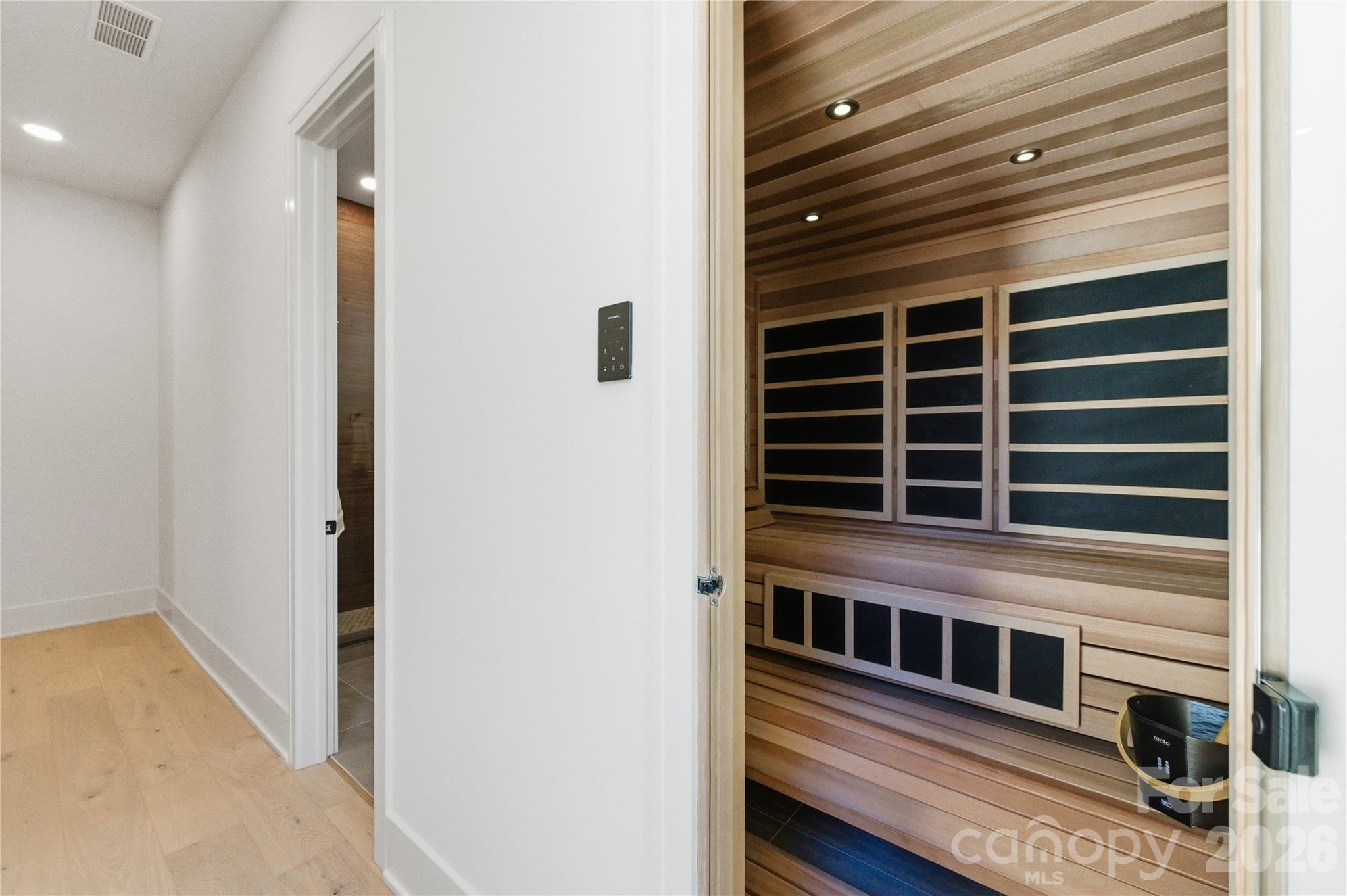 Single Family Residence at 203 Sugar Maple Lane, Matthews, photo 38 of 56
