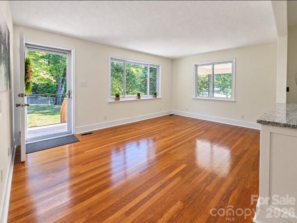 Living Room - 1627 W Lakewood Drive, Rock Hill
