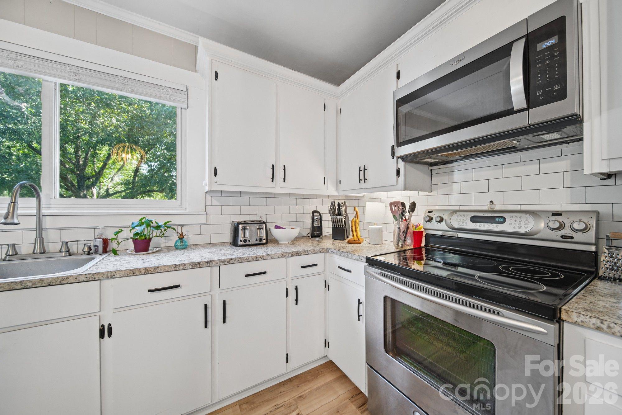 Single Family Residence at 626 Austin Street, Albemarle, photo 11 of 29