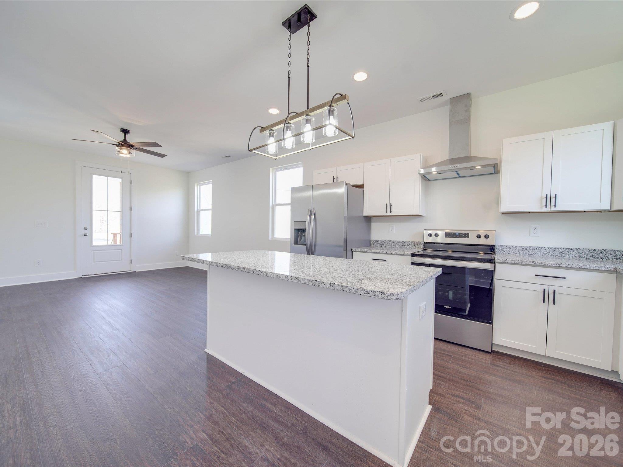 Single Family Residence at 102 Snyder Court NE, Concord, photo 5 of 34
