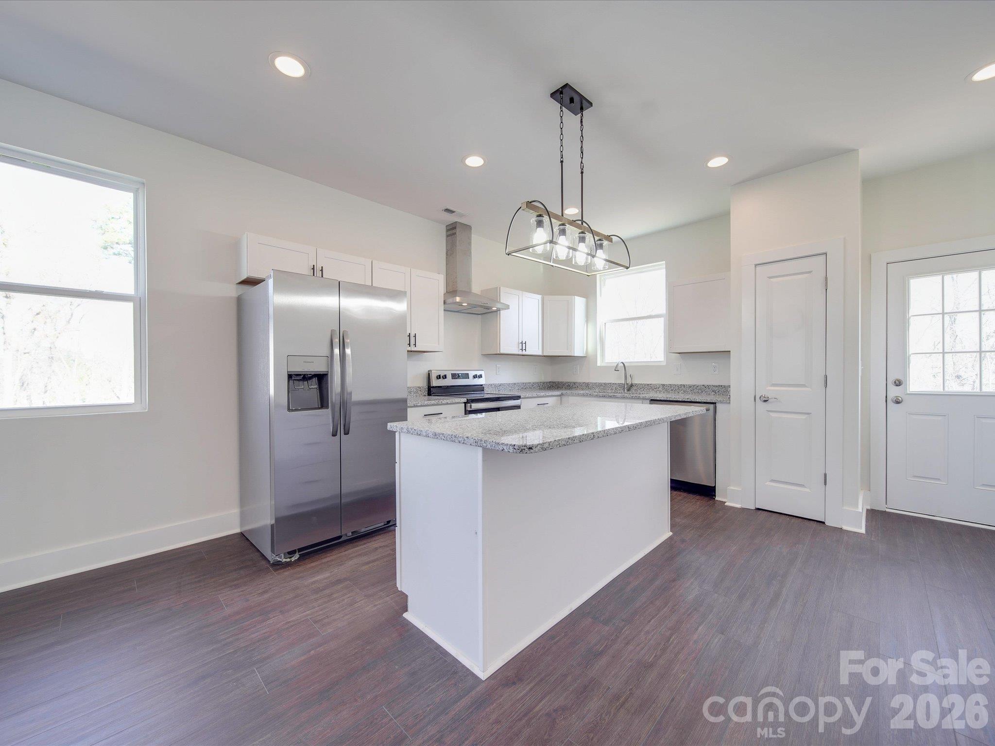 Single Family Residence at 102 Snyder Court NE, Concord, photo 7 of 34