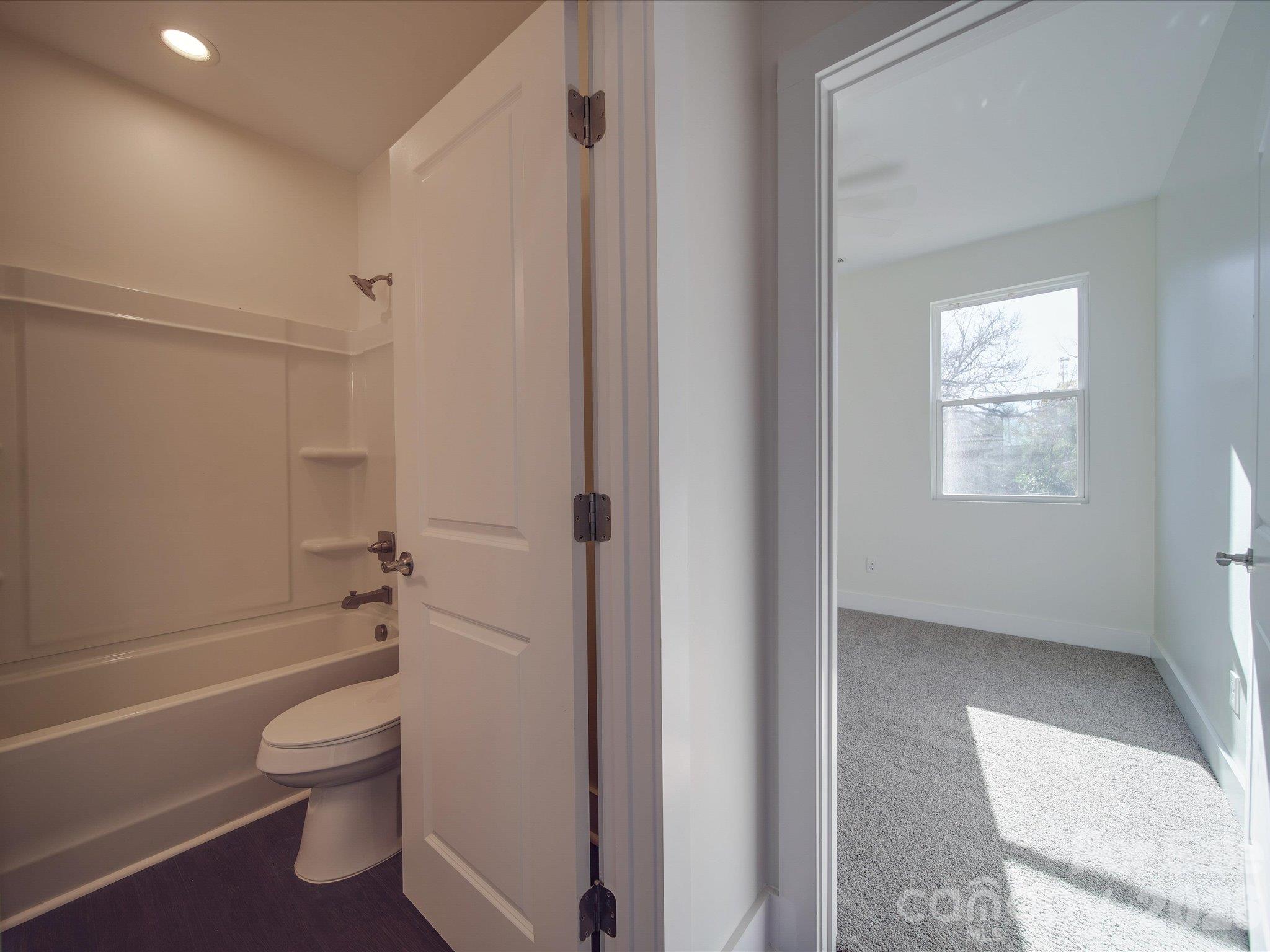 full bath in hallway - 102 Snyder Court NE, Concord
