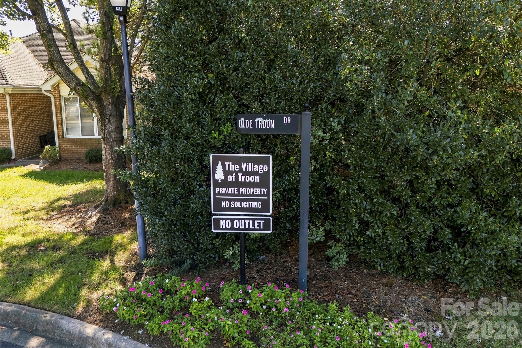 Condominium at 8306 Olde Troon Drive, Charlotte, photo 28 of 33