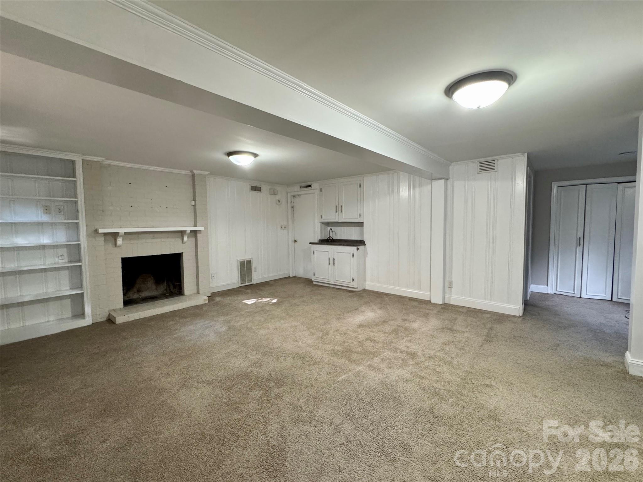 Single Family Residence at 2108 Hassell Place, Charlotte, photo 19 of 27