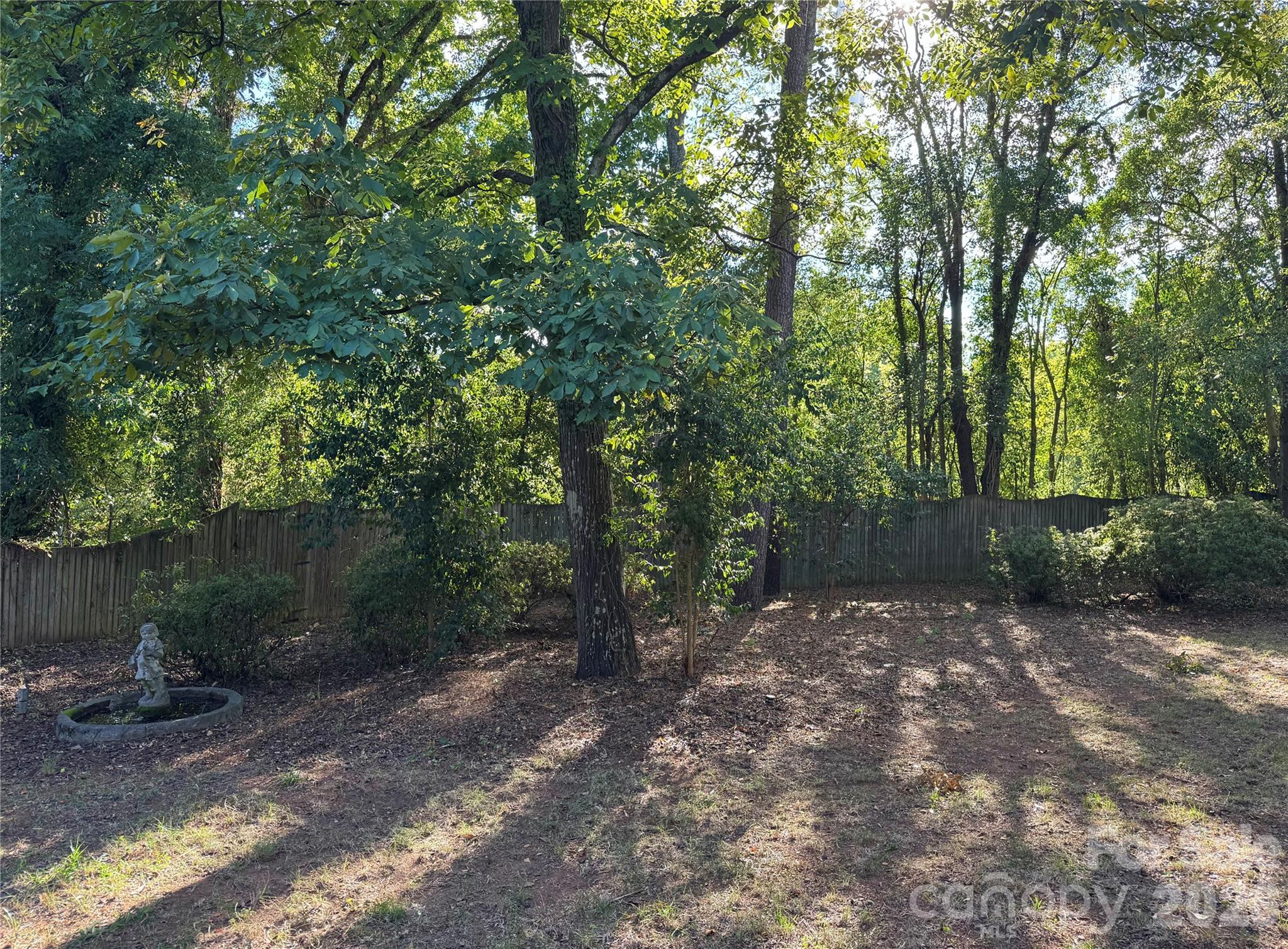 Single Family Residence at 2108 Hassell Place, Charlotte, photo 26 of 27