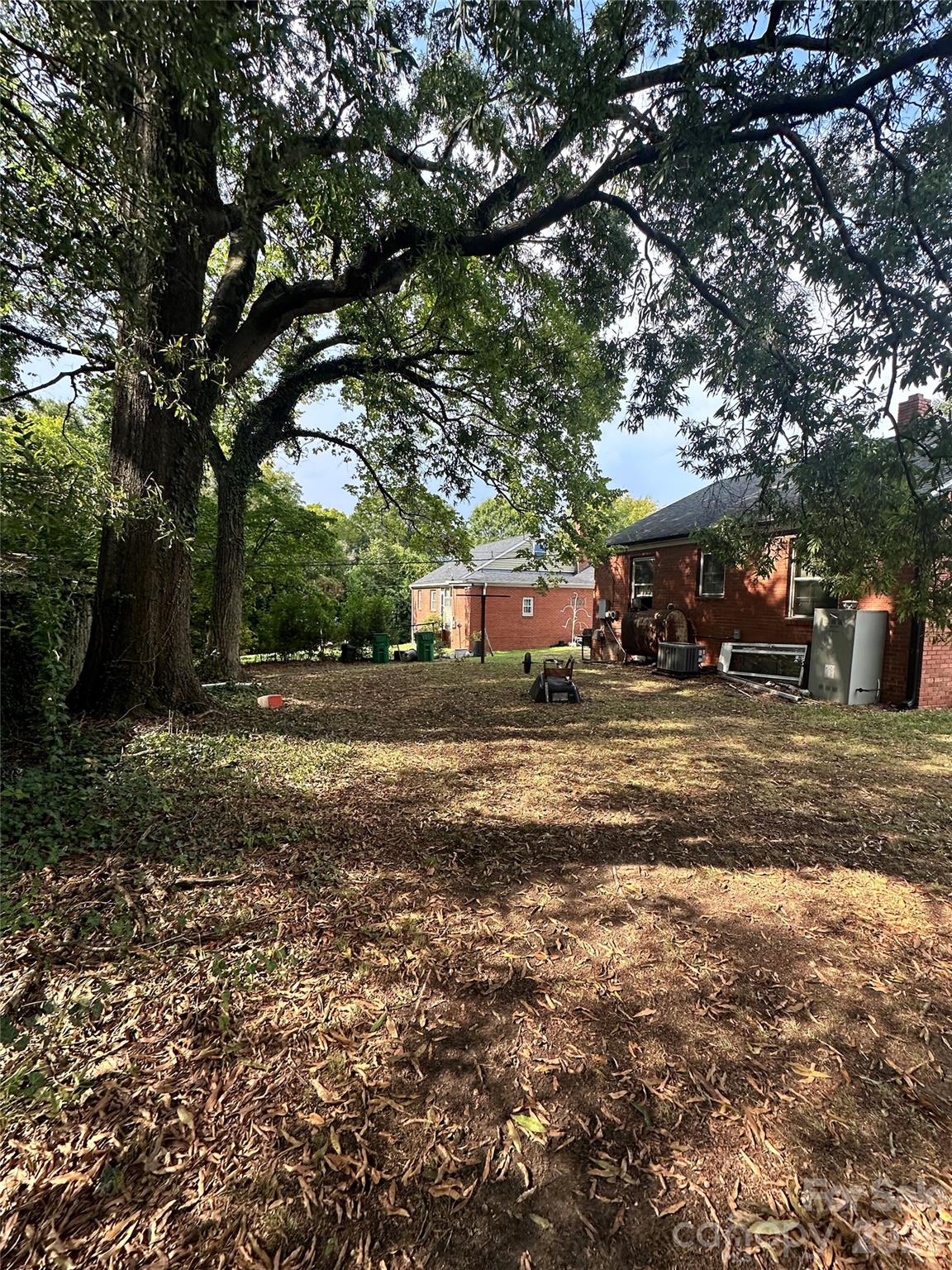 Single Family Residence at 537 Bowman Road, Charlotte, photo 7 of 8