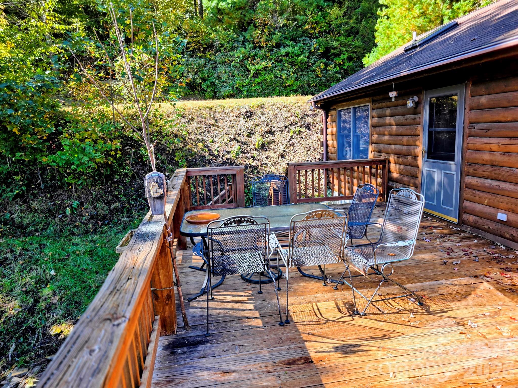 Deck on eastern side of the home - 105 Poplar Ridge Lane, Burnsville
