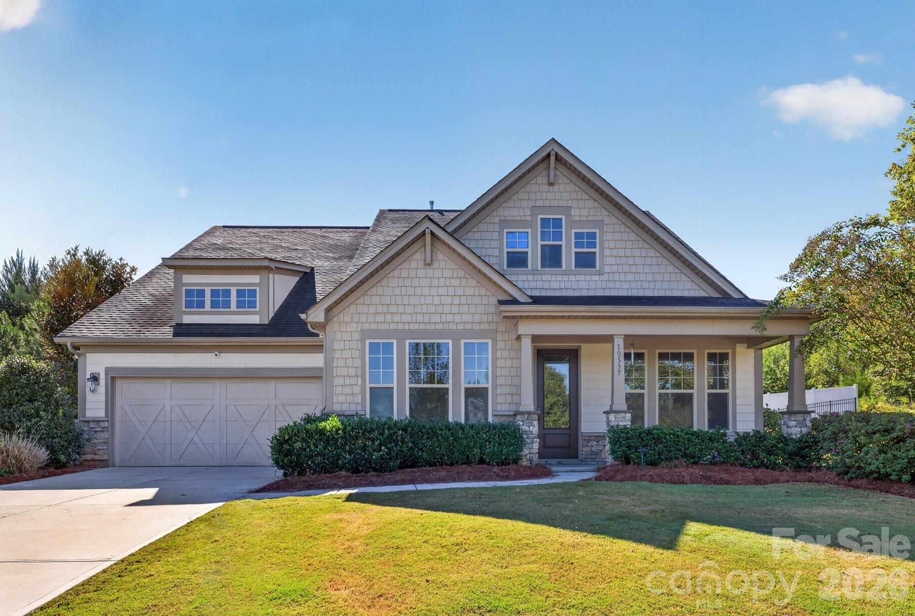 Single Family Residence at 10537 Black Locust Lane, Charlotte, photo 2 of 41