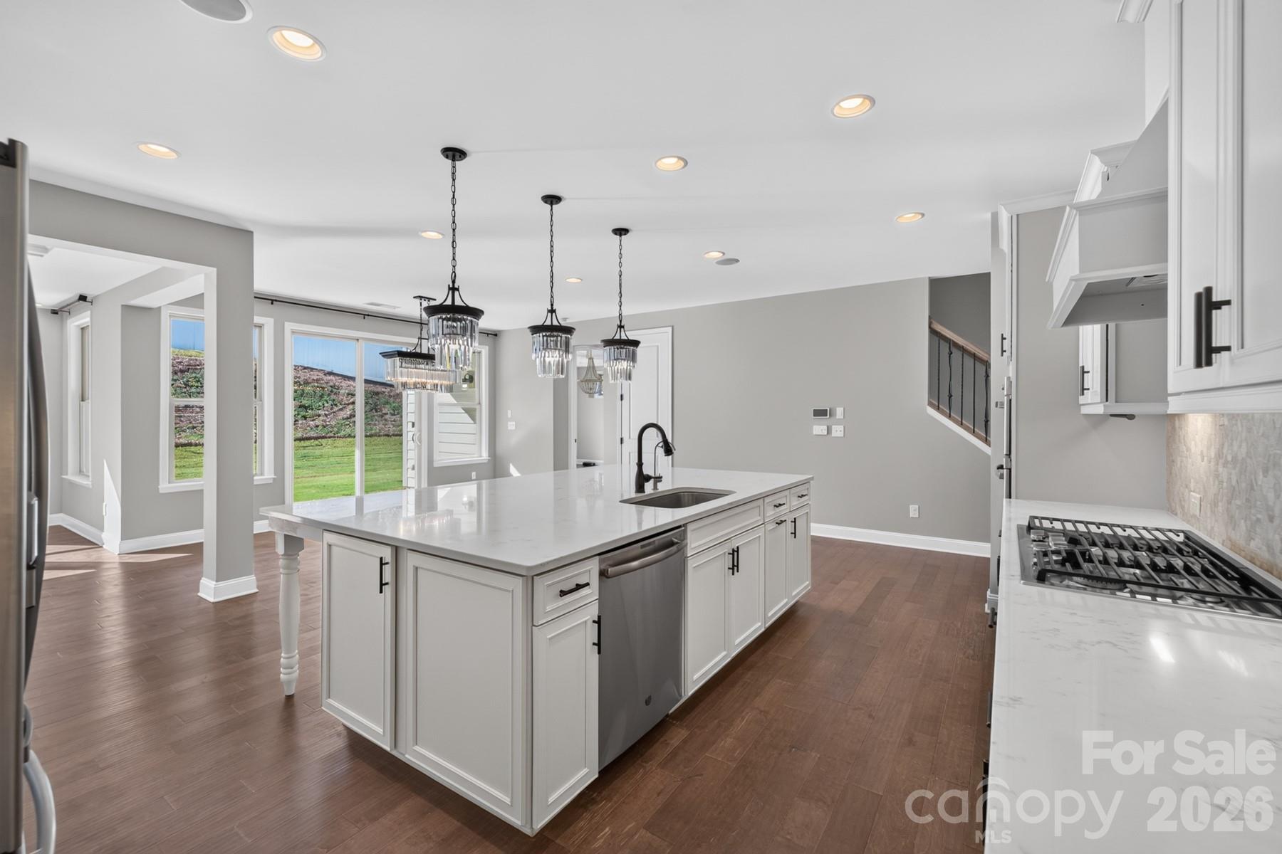 Single Family Residence at 10537 Black Locust Lane, Charlotte, photo 8 of 41