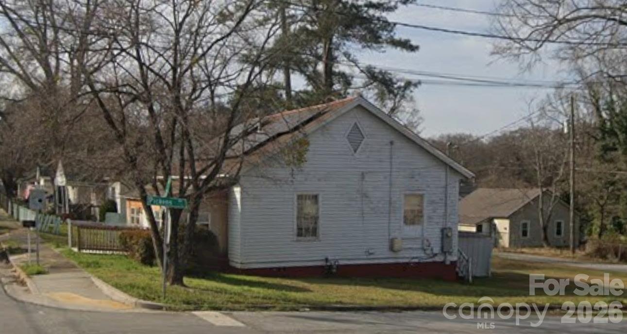 Single Family Residence at 917 Osborne Avenue, Anderson, photo 2 of 8