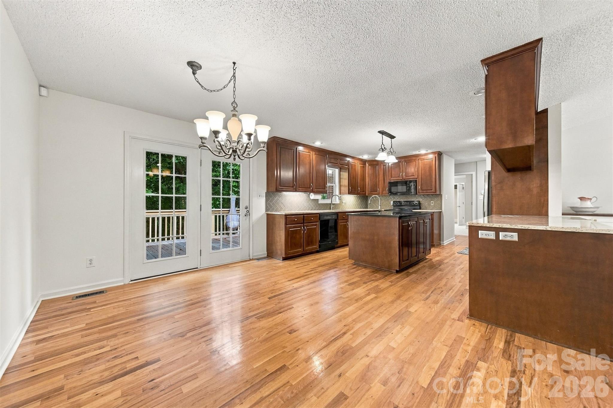 Single Family Residence at 112 Jennings Lane, Taylorsville, photo 11 of 54