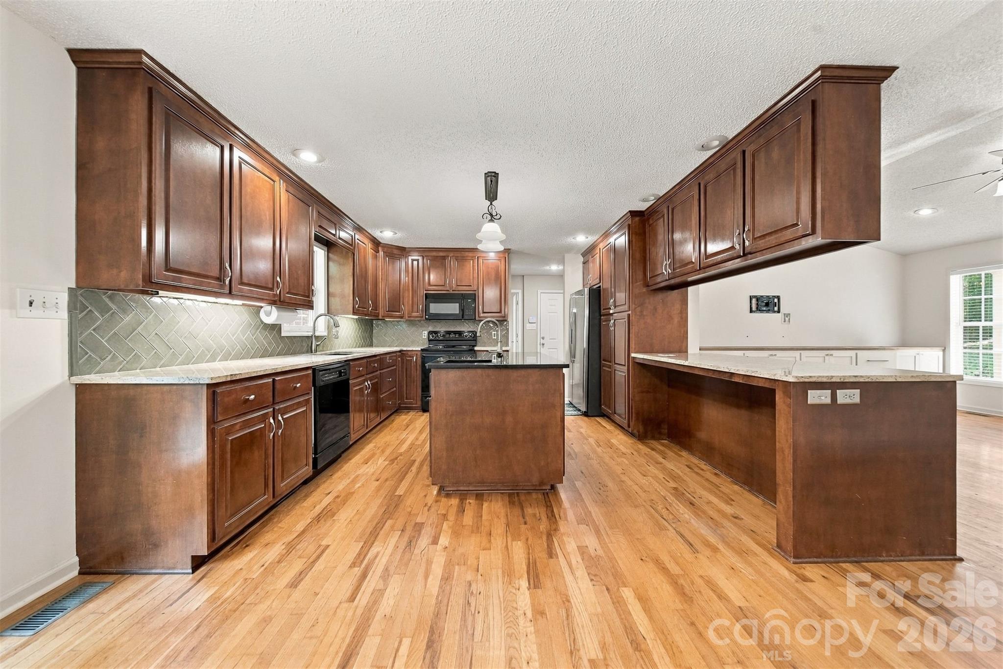 Single Family Residence at 112 Jennings Lane, Taylorsville, photo 14 of 54