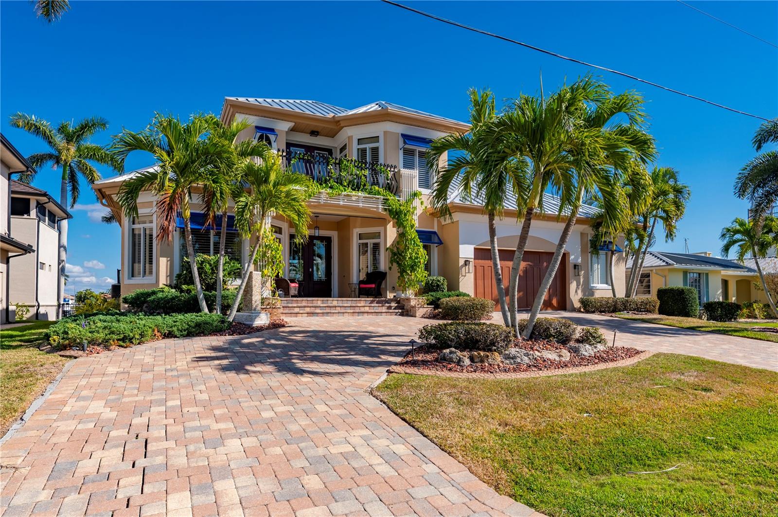 48 COLONY POINT DR