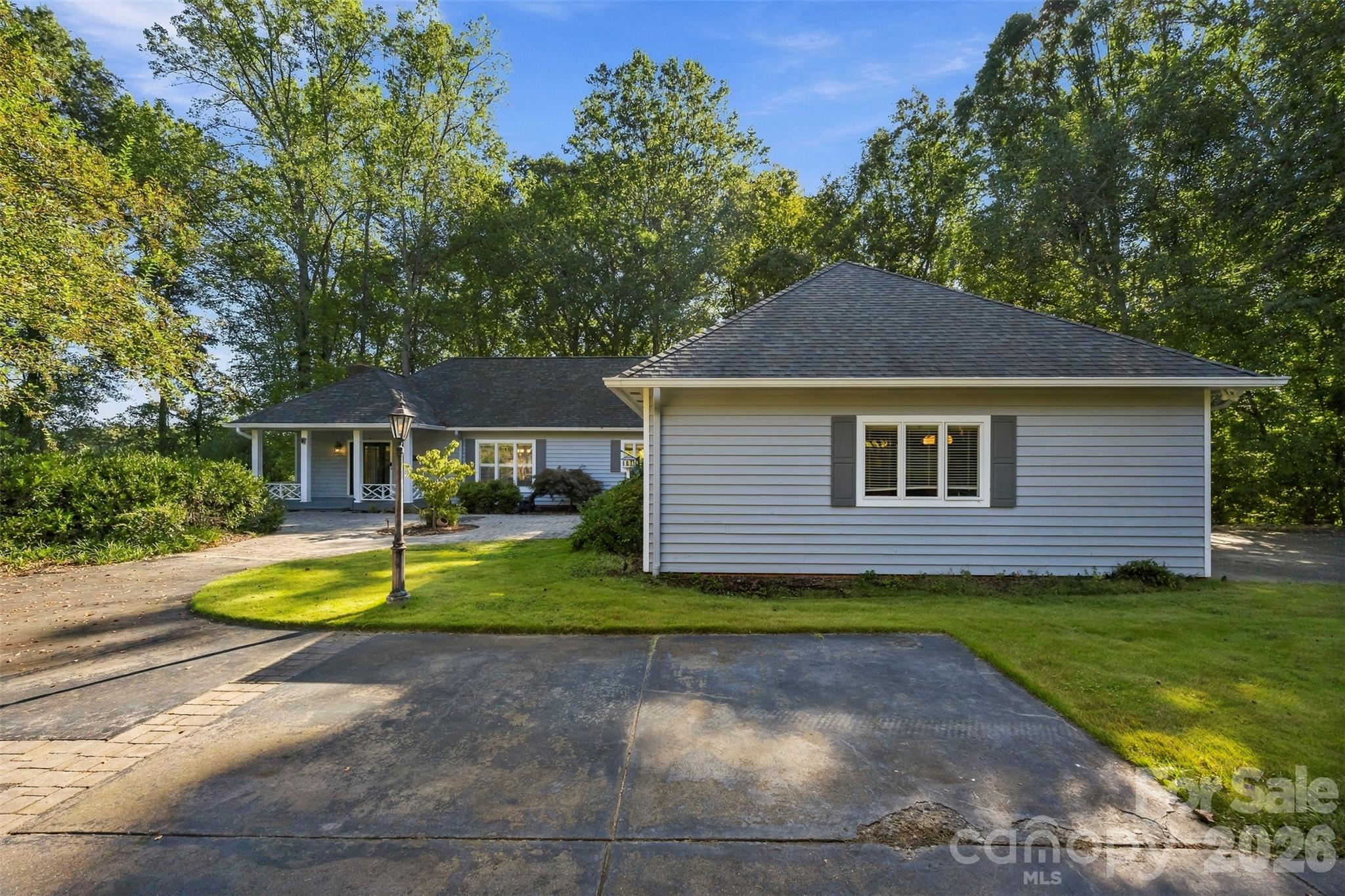 Front view of the house with circle drive... - 185 Appian Way, Shelby