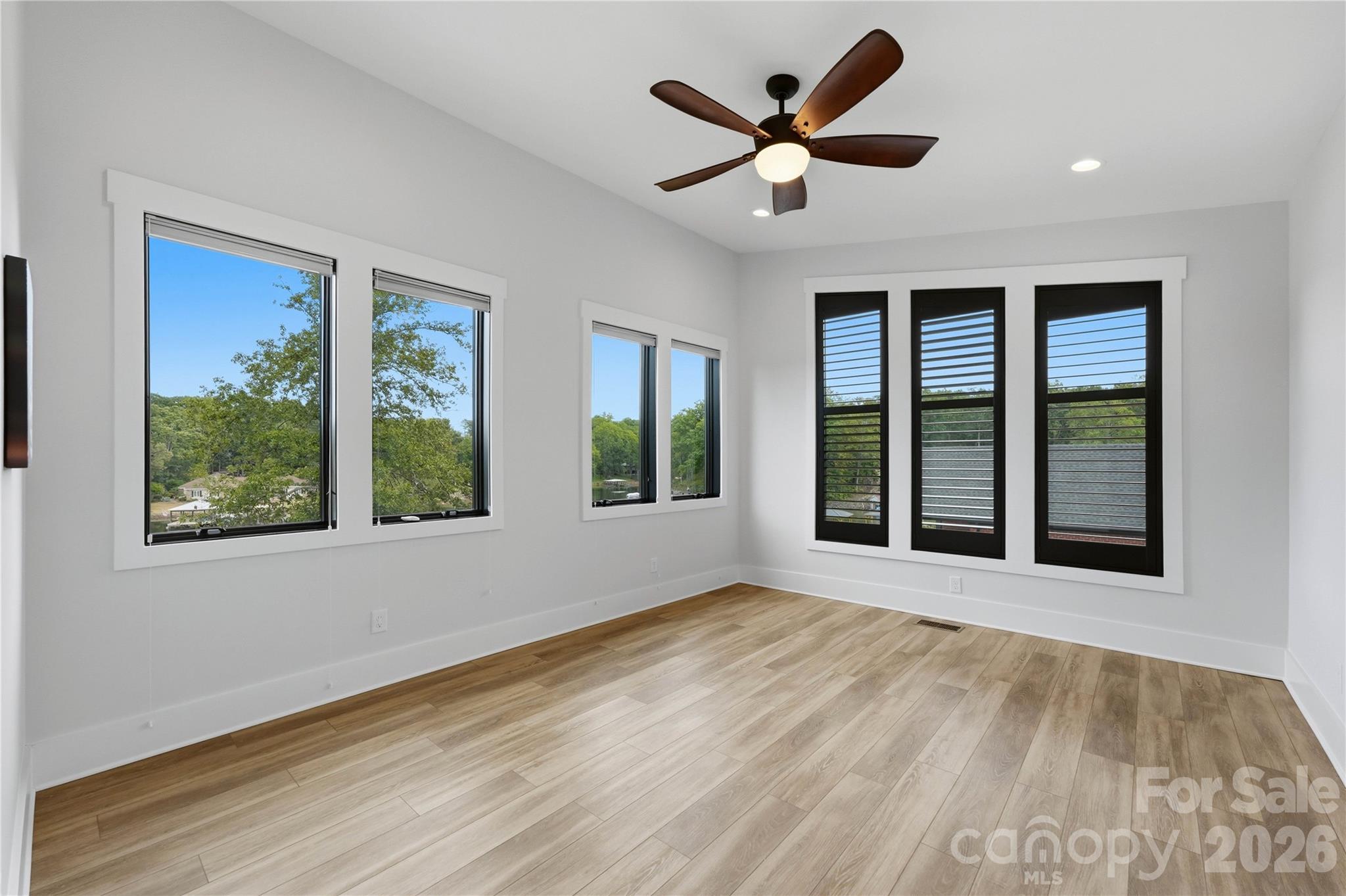Single Family Residence at 644 Normandy Road, Mooresville, photo 31 of 48