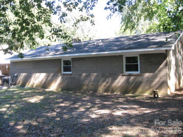 Single Family Residence at 207 Palmer Street, Shelby, photo 3 of 15