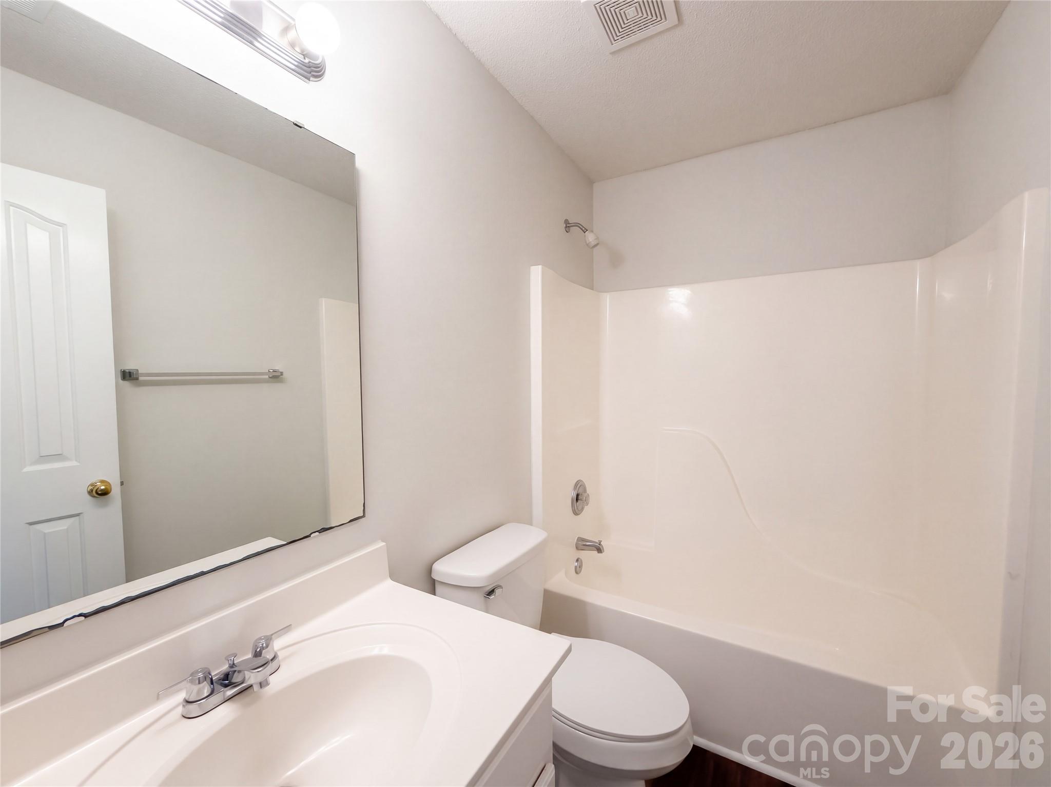 Single Family Residence at 10705 Azure Valley Place, Charlotte, photo 11 of 15