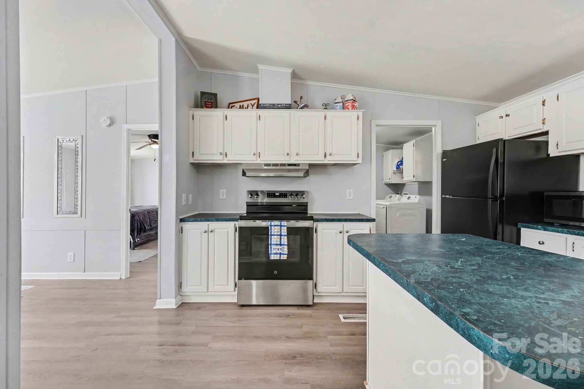 Single Family Residence at 4833 Maralane Trail, Denver, photo 17 of 37