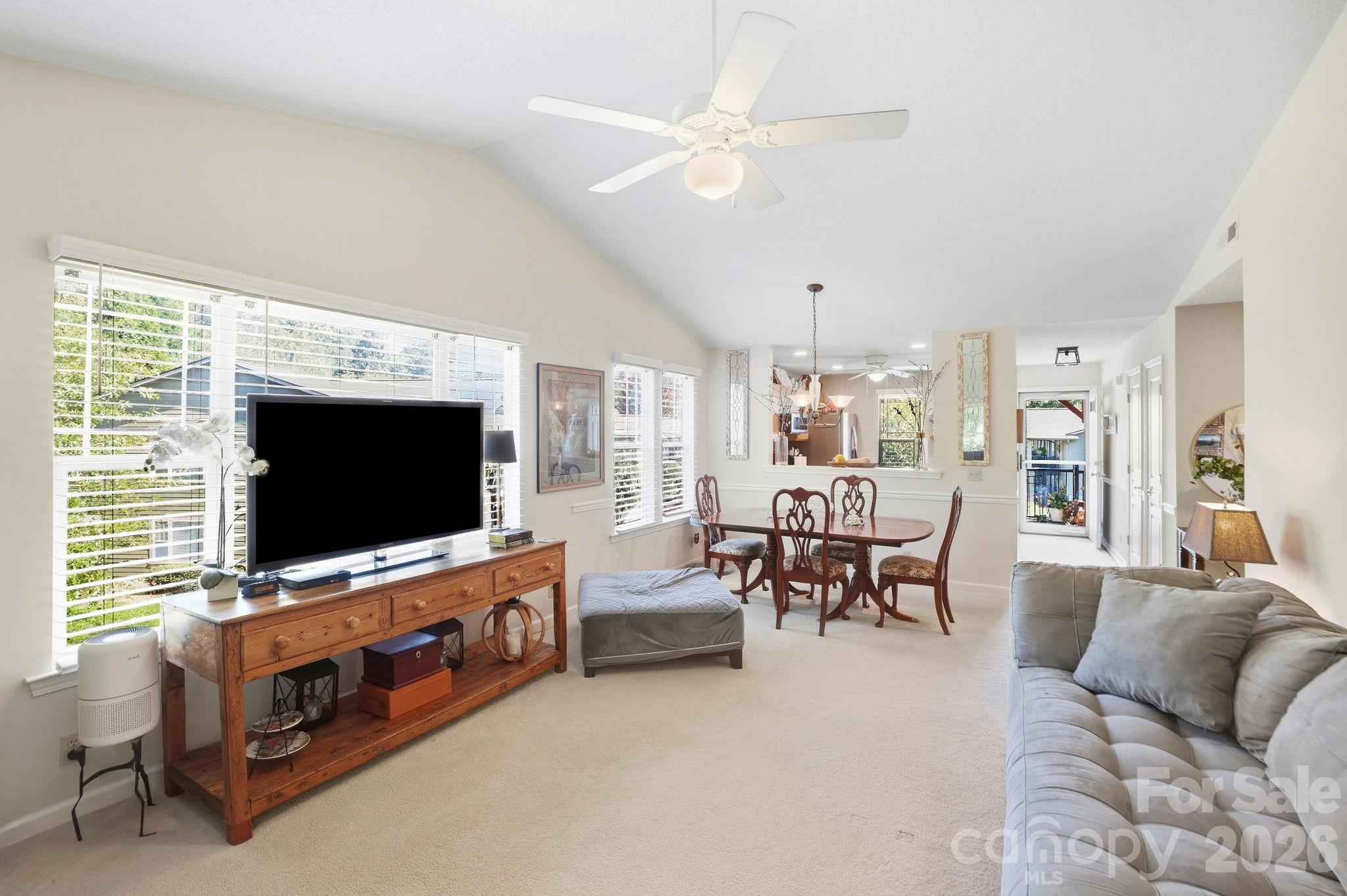 Condominium at 1406 Deermouse Way, Hendersonville, photo 13 of 33