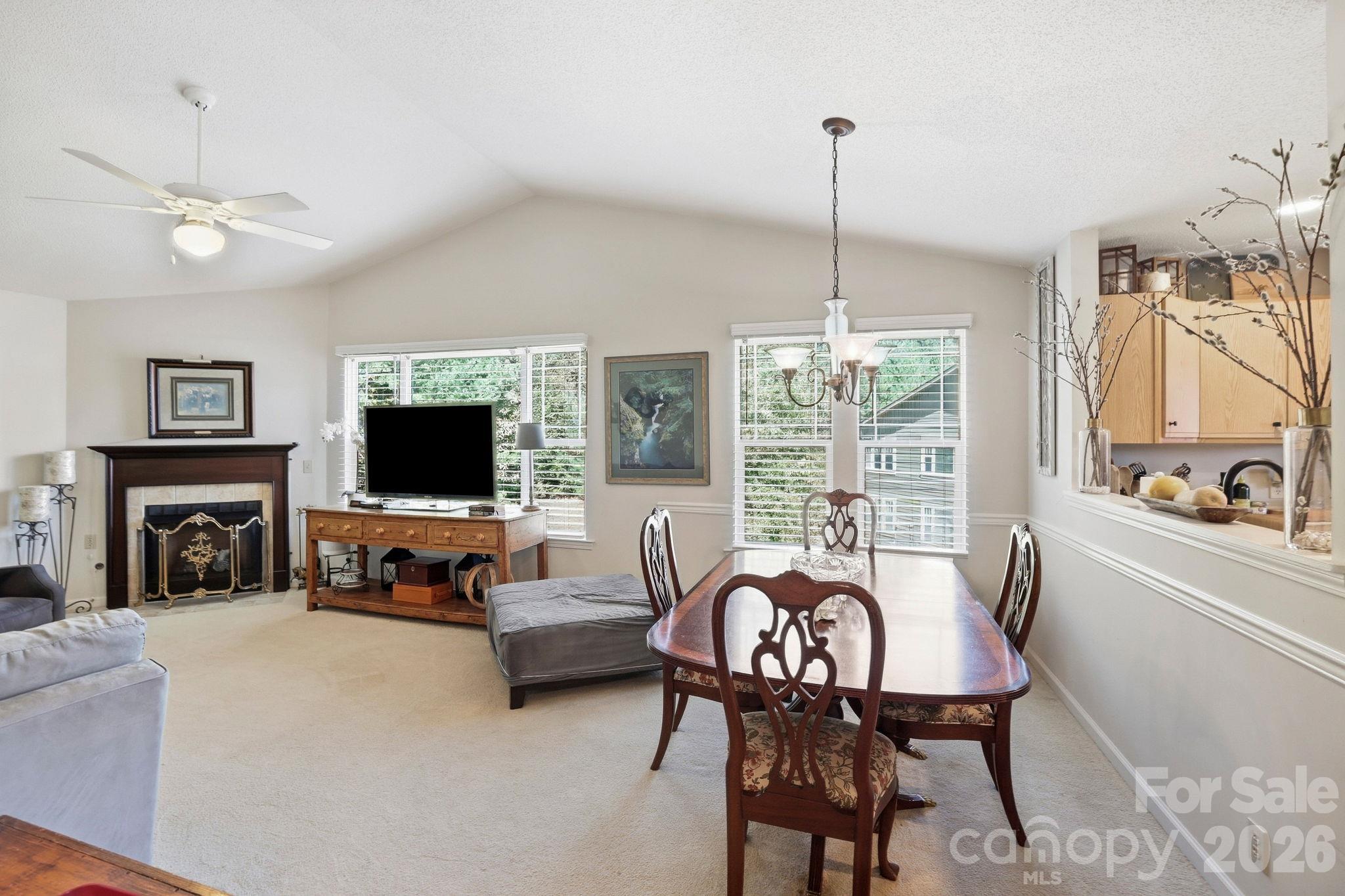 Condominium at 1406 Deermouse Way, Hendersonville, photo 15 of 33