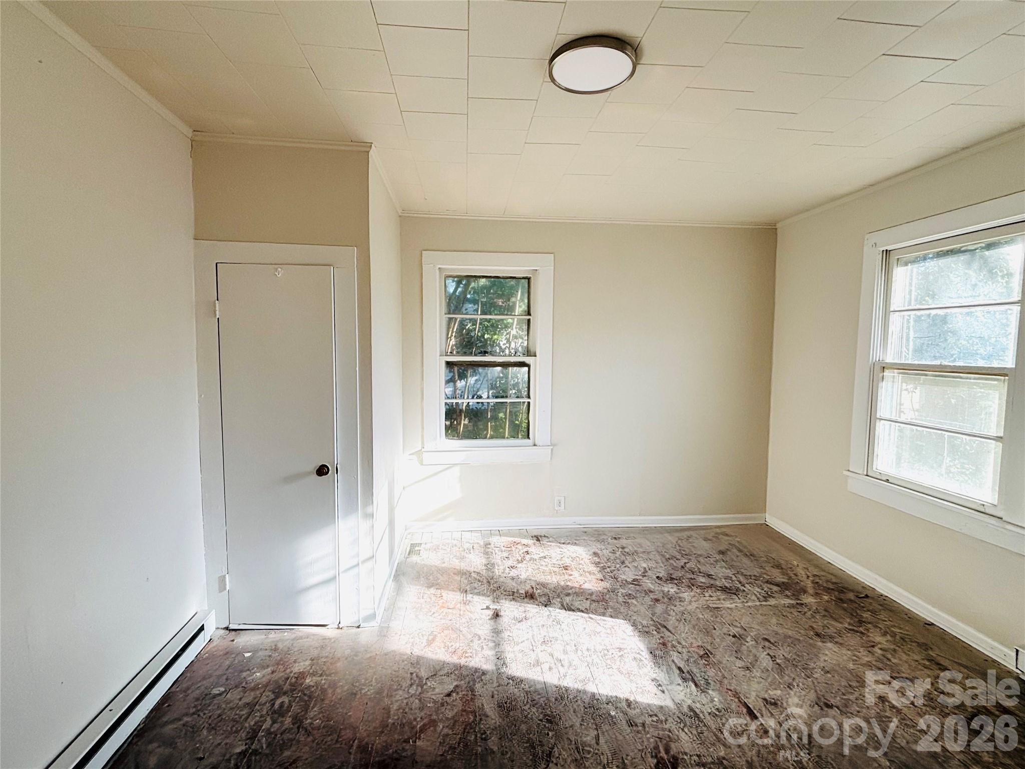 Single Family Residence at 401 S Hill Street, Gastonia, photo 8 of 15