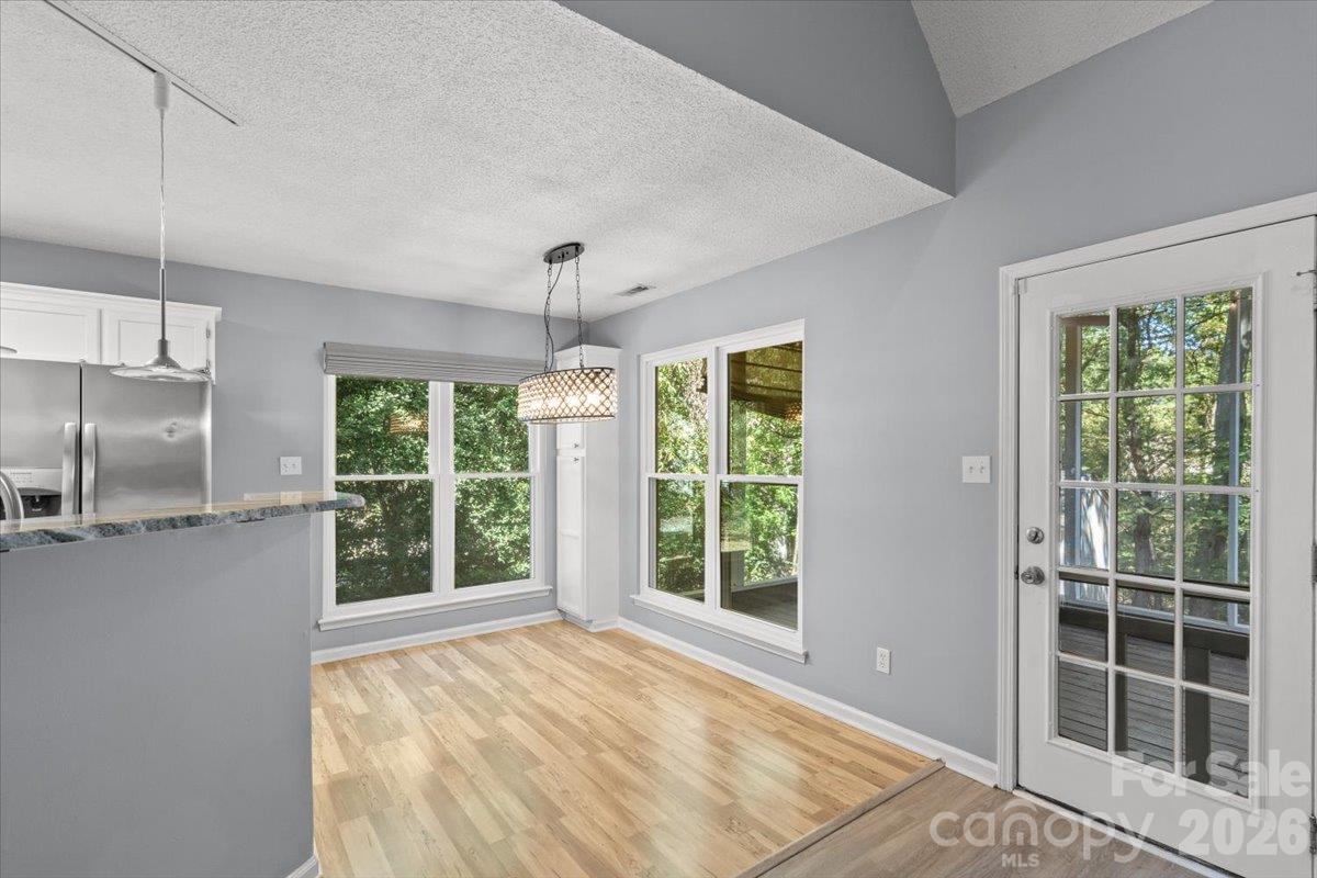 Single Family Residence at 3688 Lake Spring Avenue, Concord, photo 11 of 48