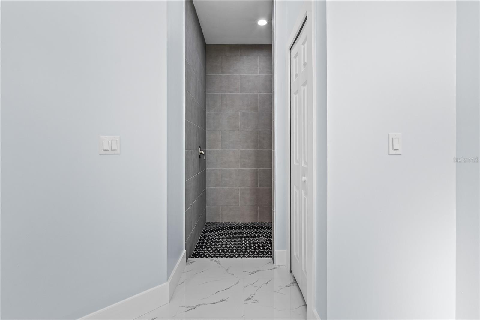 Closet Master Bathroom! - 12025 CLARENDON AVE, PORT CHARLOTTE
