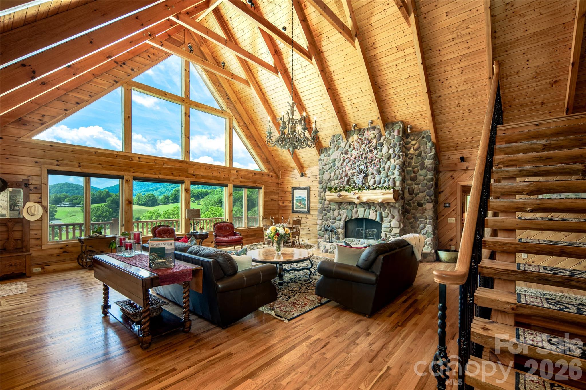 Grand room in main home - 316 Stevenson Cove Road, Waynesville