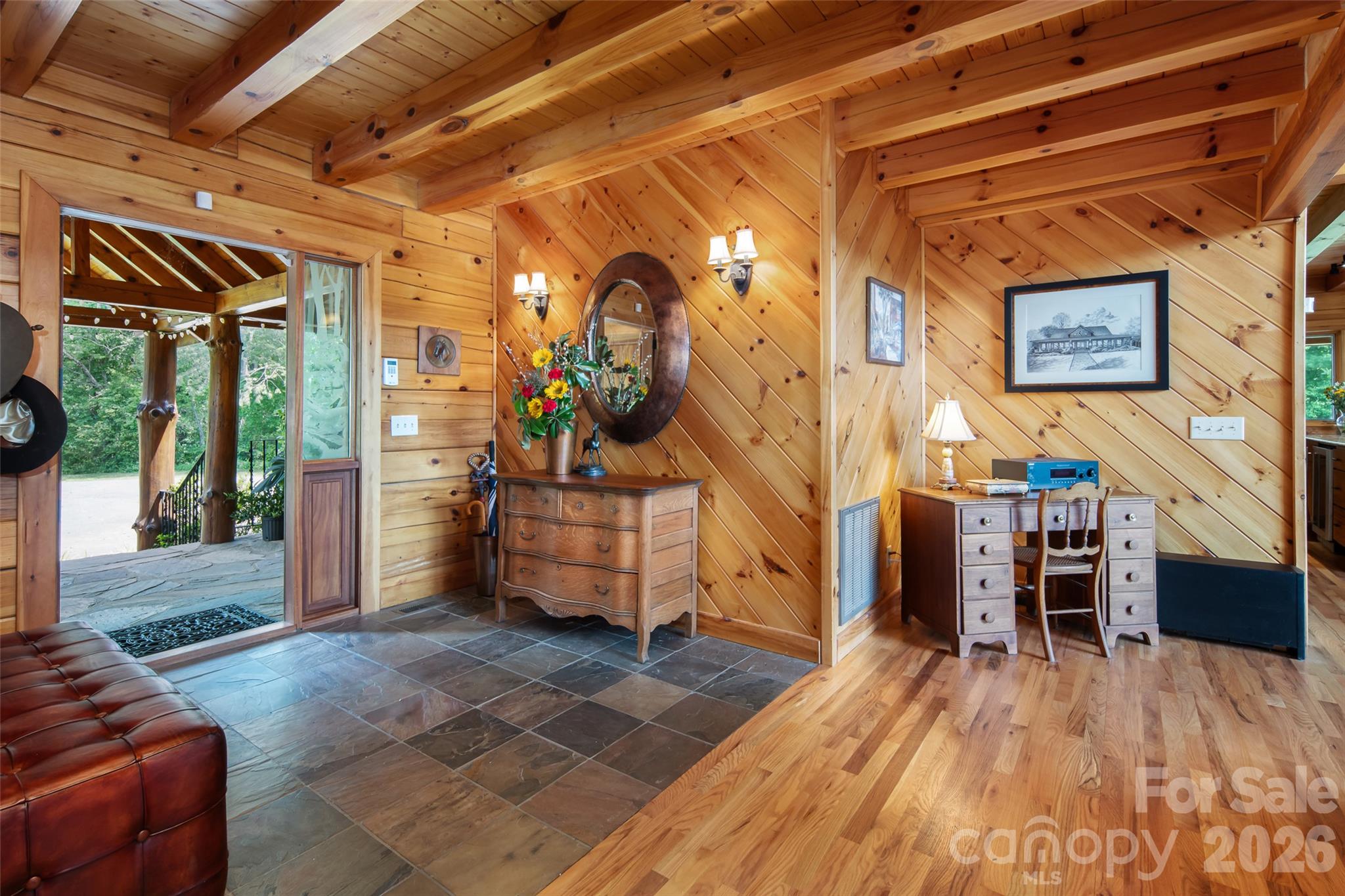 Foyer entry. - 316 Stevenson Cove Road, Waynesville