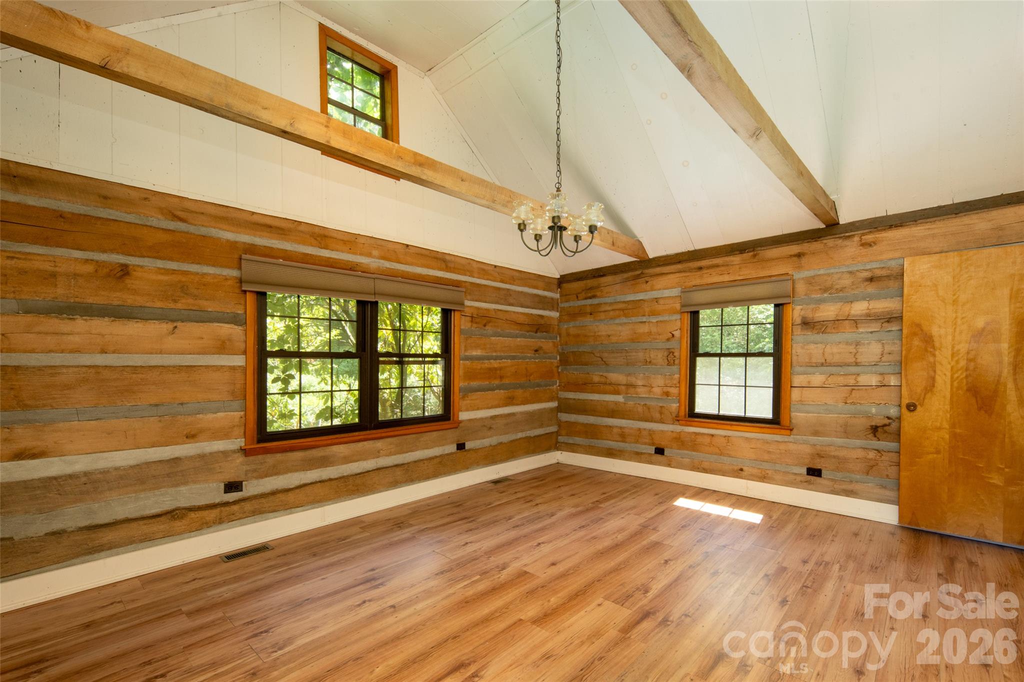 Grand room of cottage cabin 2nd guest house. - 316 Stevenson Cove Road, Waynesville