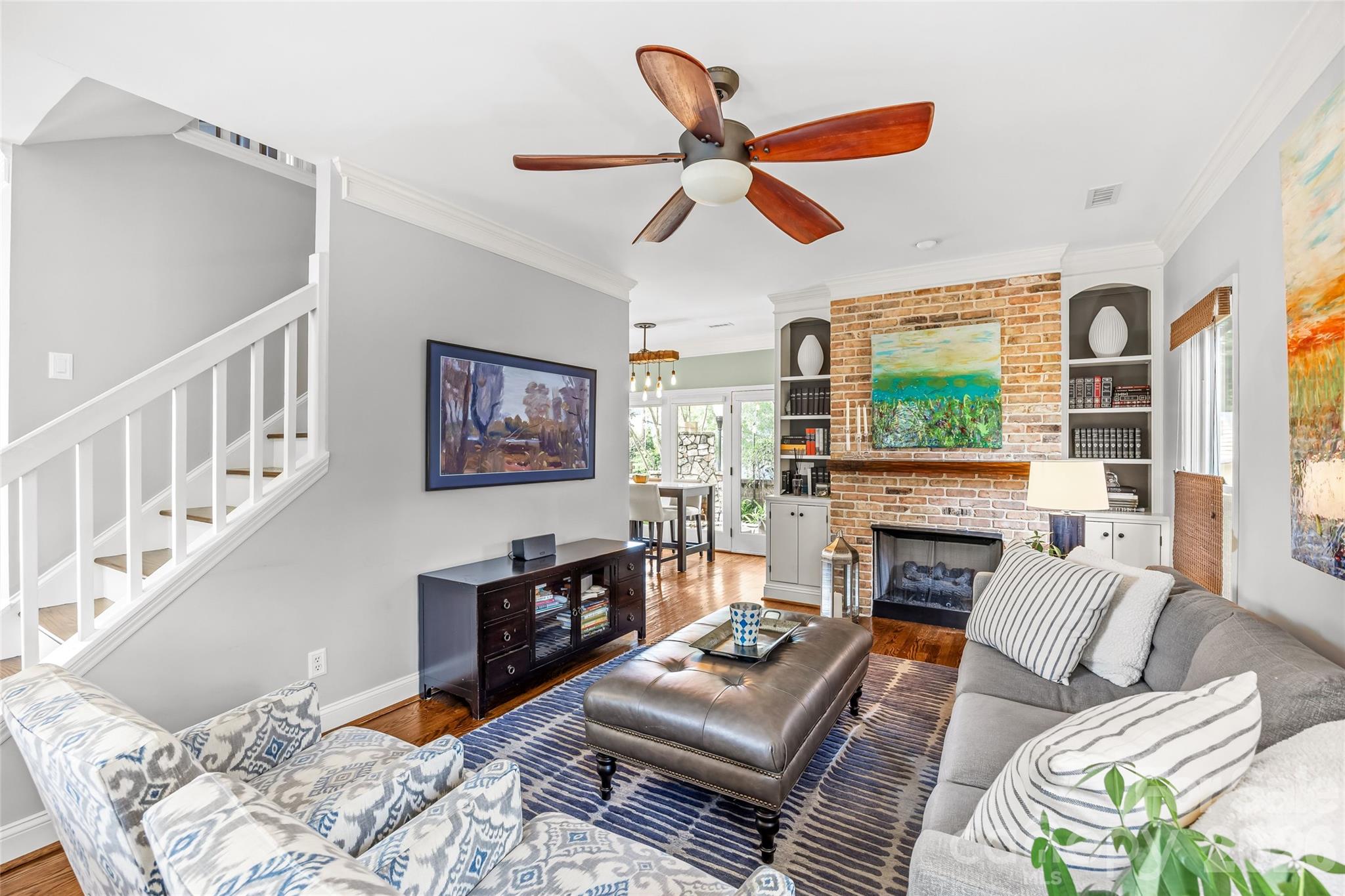 Single Family Residence at 512 Olmsted Park Place, Charlotte, photo 5 of 48