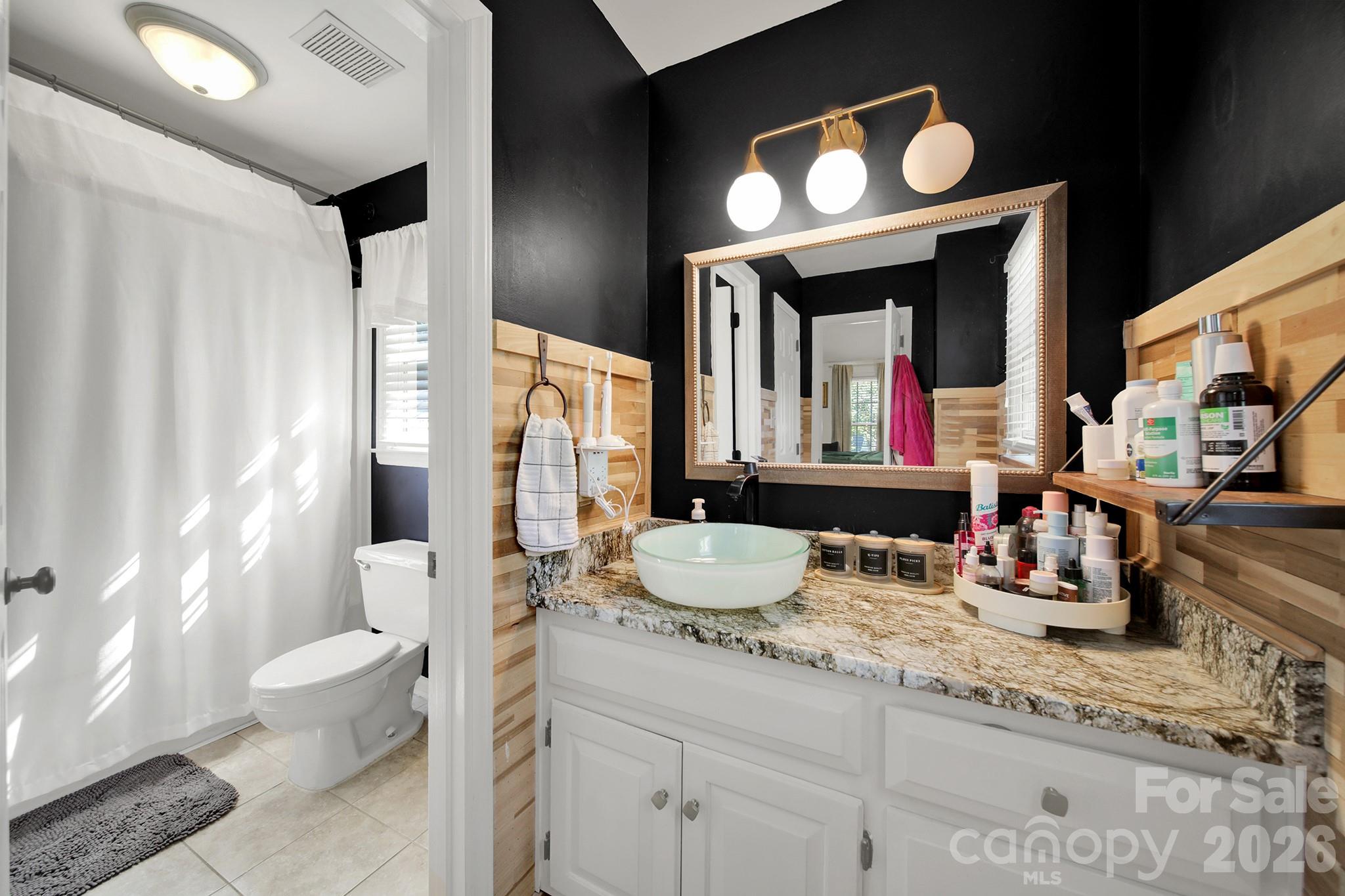 Single Family Residence at 1219 Honeybee Trail, Fort Mill, photo 25 of 37