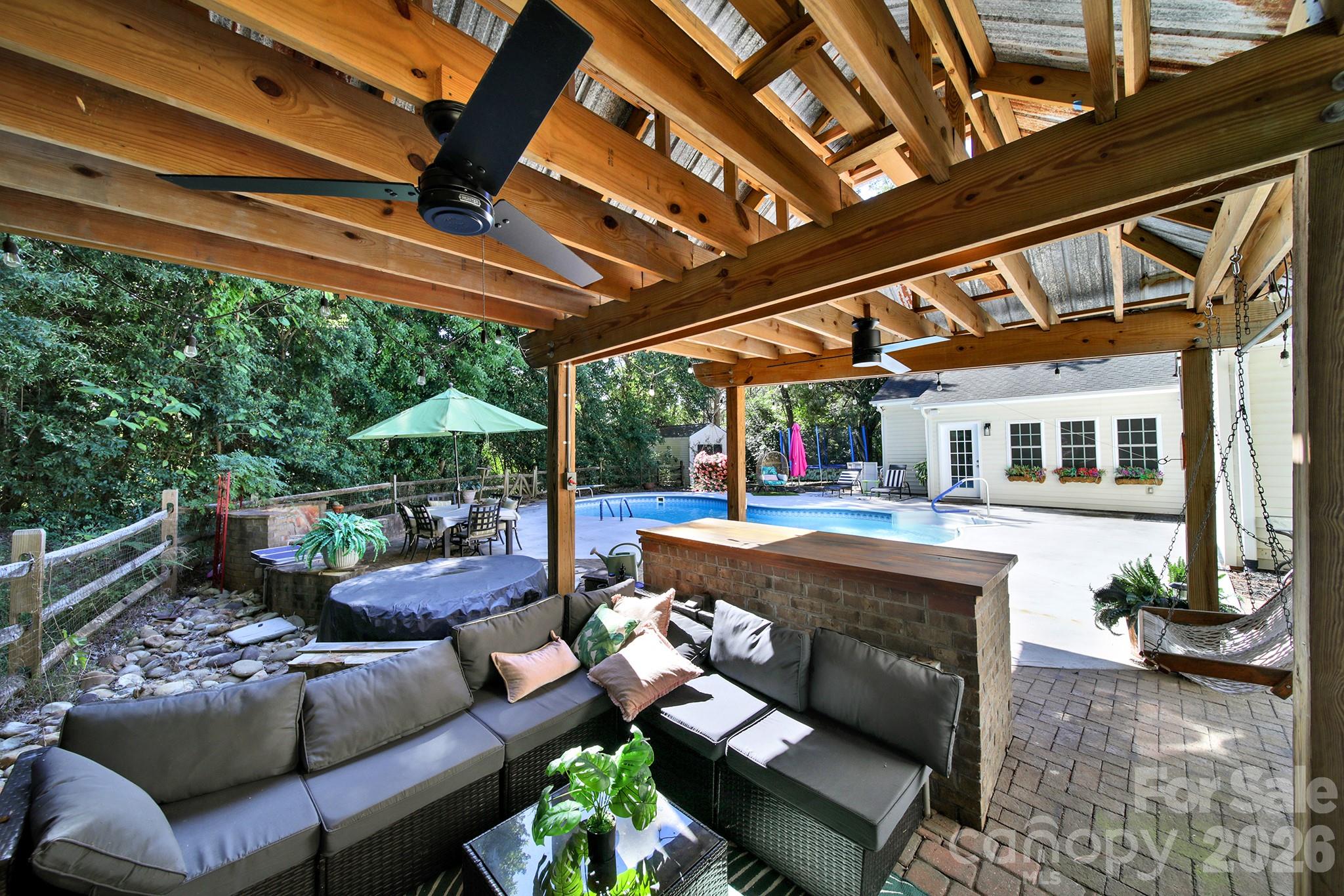 Single Family Residence at 1219 Honeybee Trail, Fort Mill, photo 33 of 37