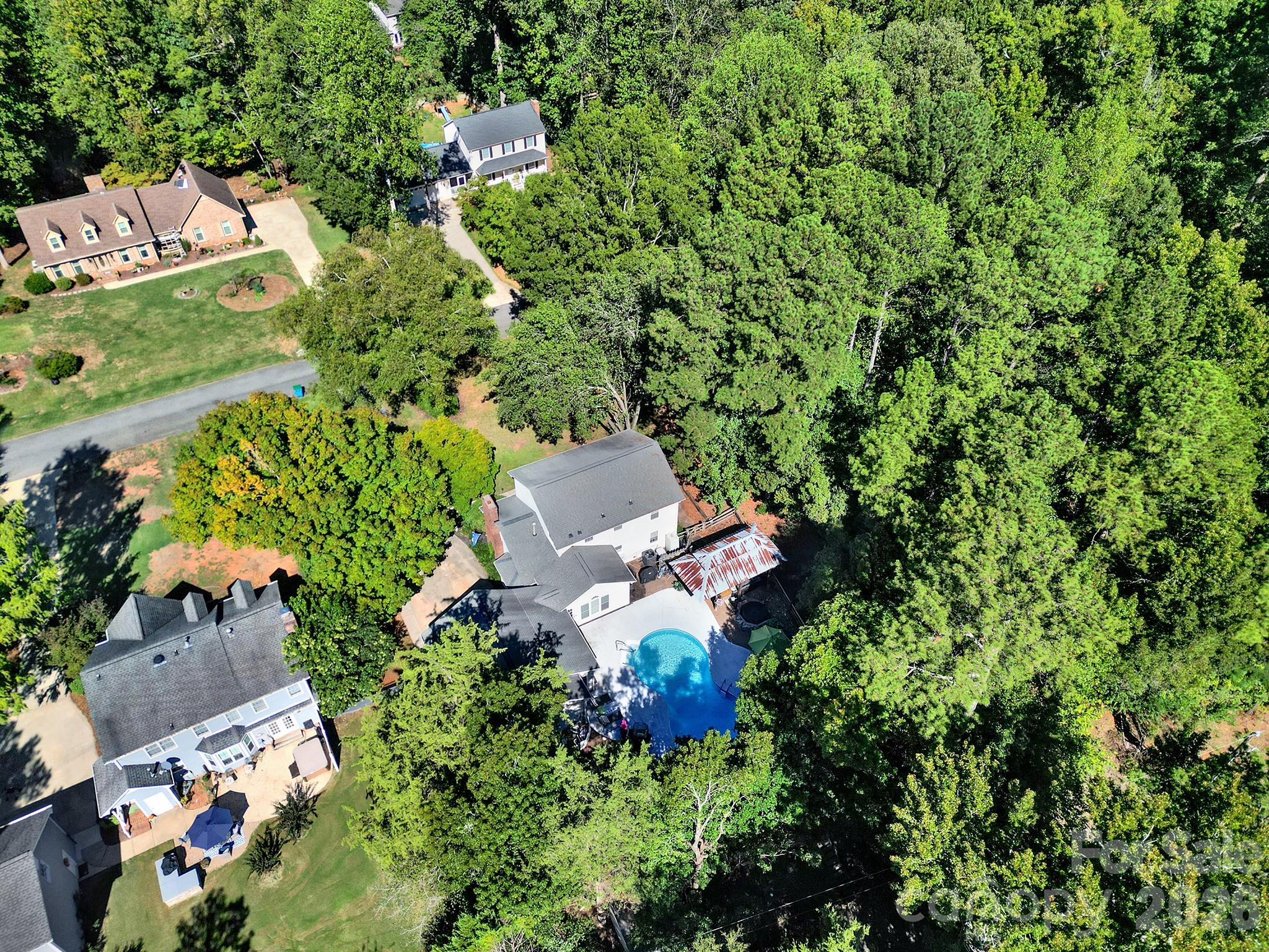 Single Family Residence at 1219 Honeybee Trail, Fort Mill, photo 35 of 37