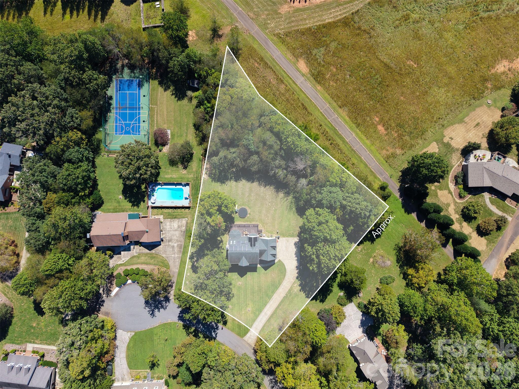 Single Family Residence at 316 La Foret Drive, Morganton, photo 6 of 44