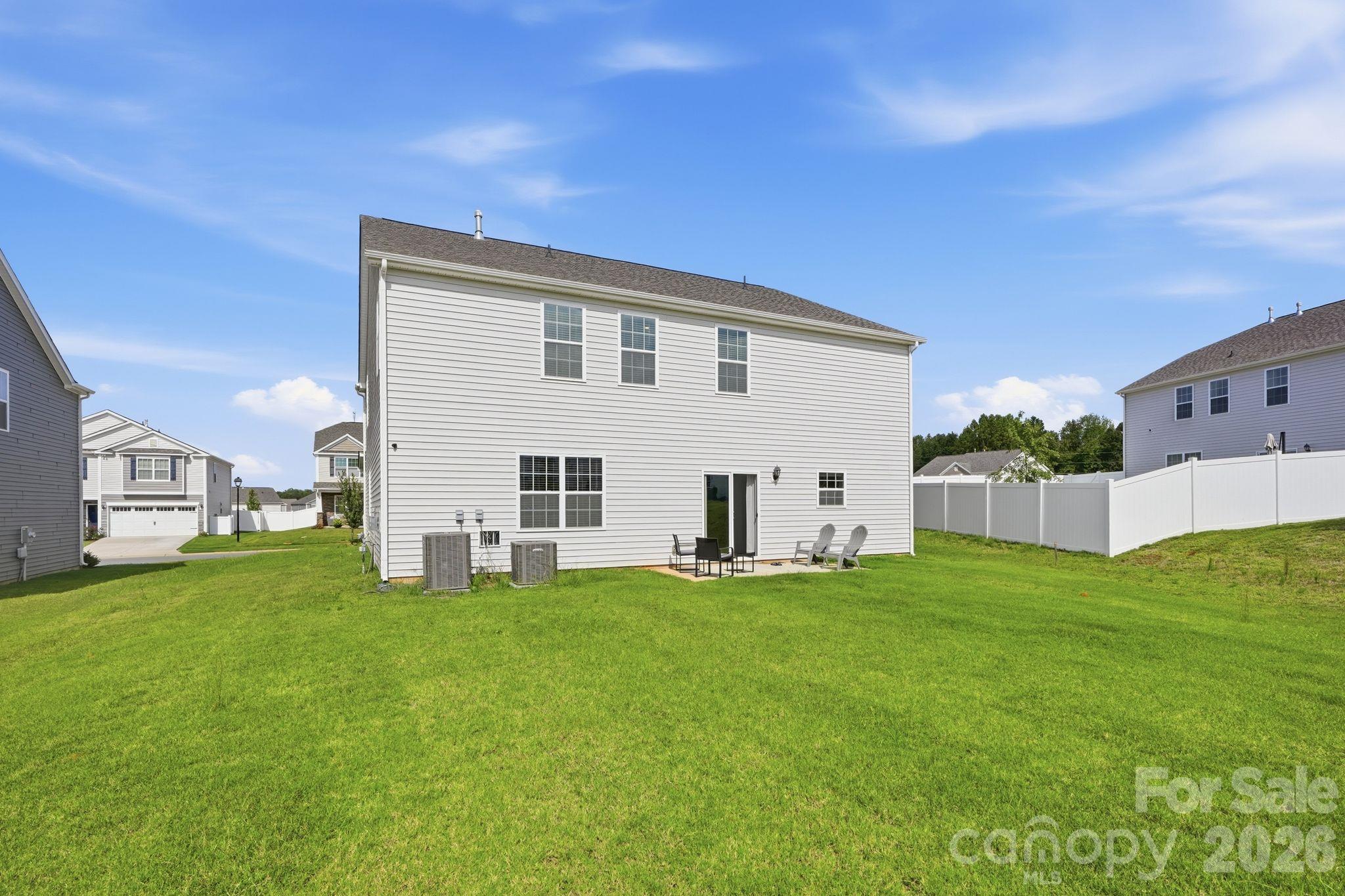 Single Family Residence at 9251 Mackinaw Drive, Gastonia, photo 31 of 45
