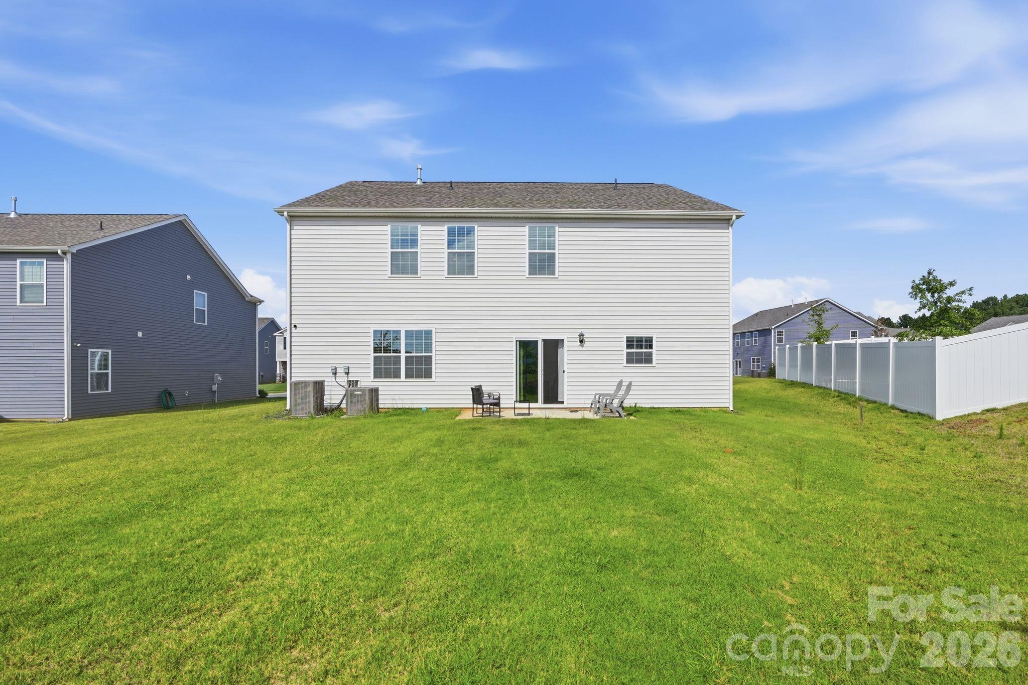 Single Family Residence at 9251 Mackinaw Drive, Gastonia, photo 32 of 45