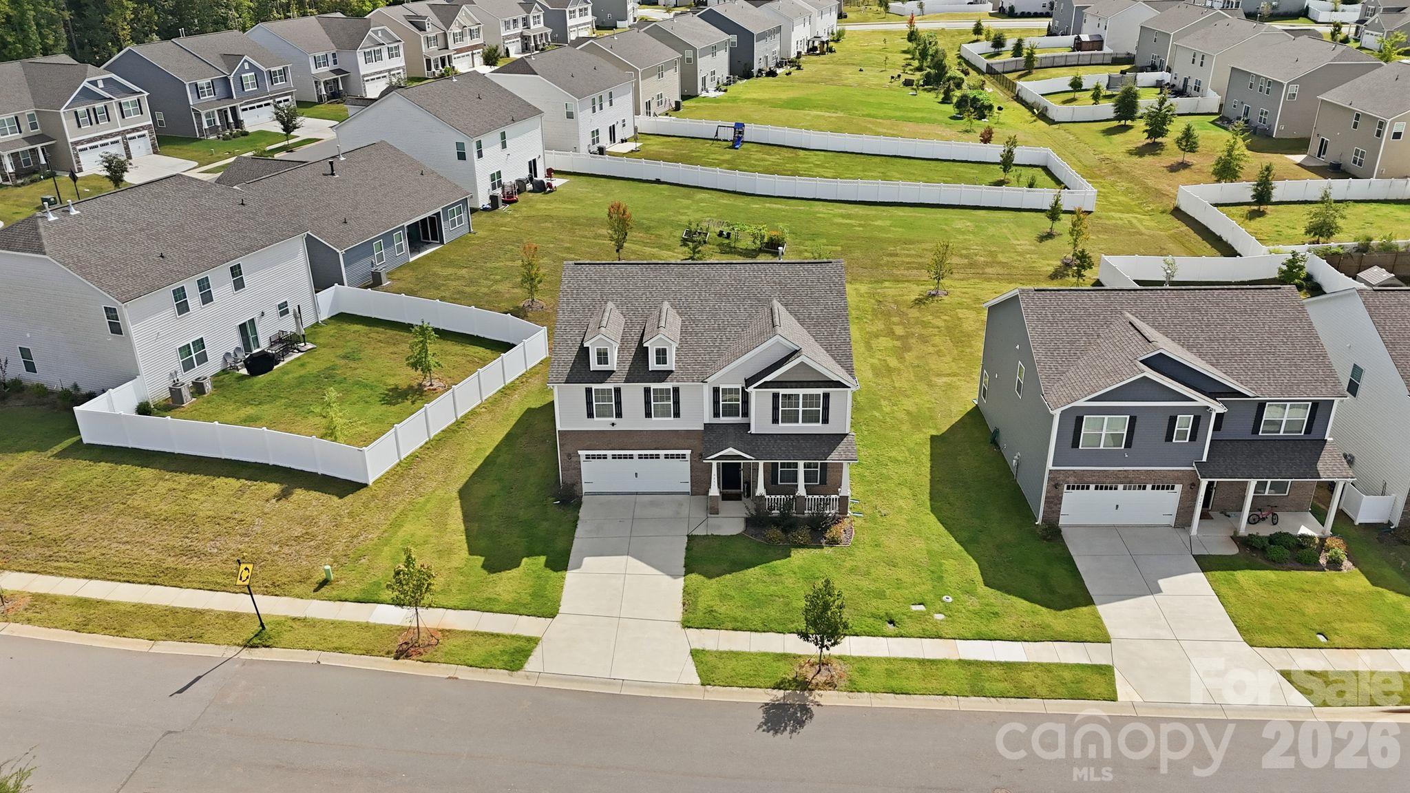 Single Family Residence at 9251 Mackinaw Drive, Gastonia, photo 35 of 45