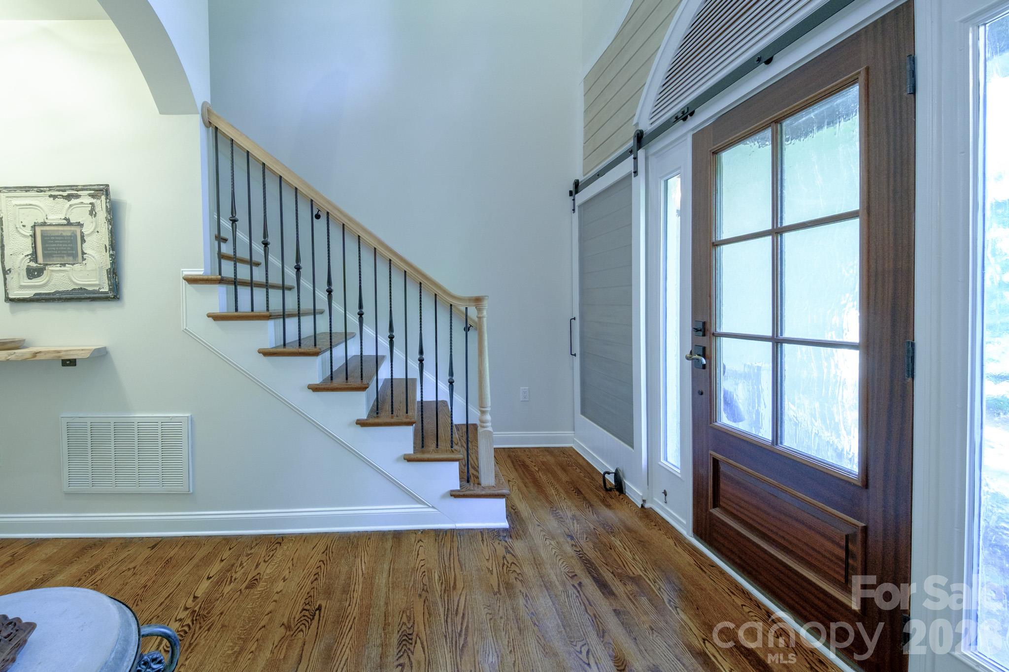 Single Family Residence at 9330 Valley Road, Charlotte, photo 6 of 48