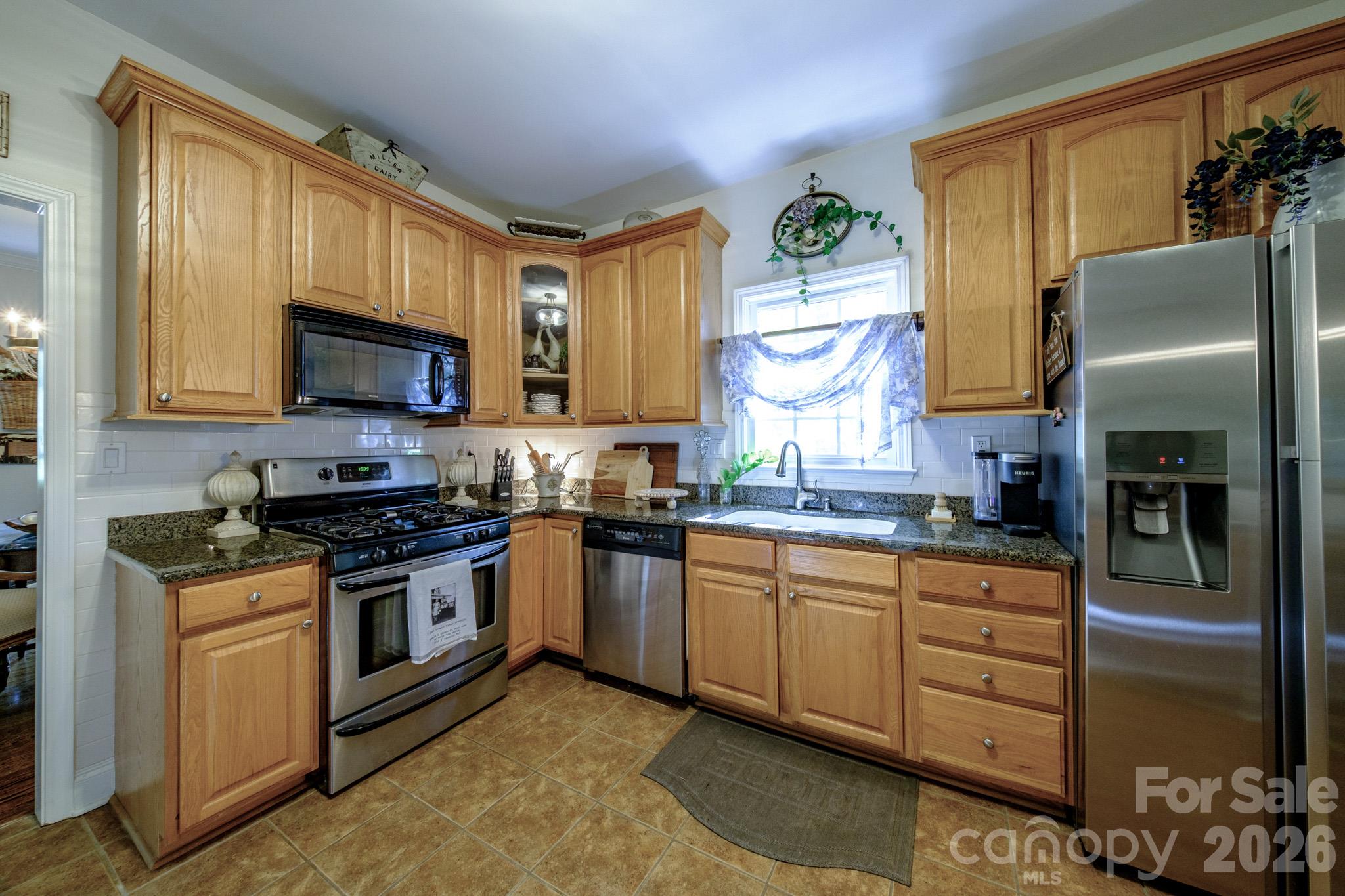 Single Family Residence at 9330 Valley Road, Charlotte, photo 9 of 48