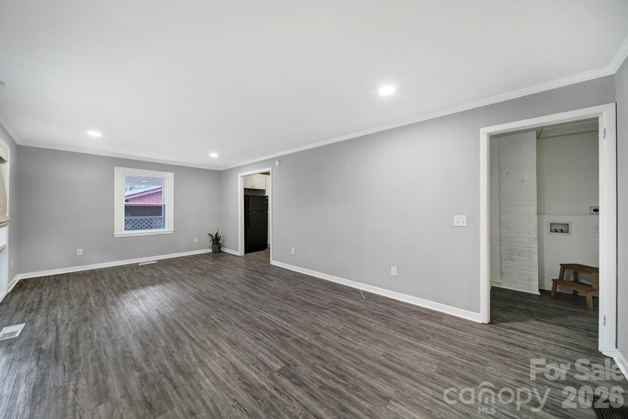 Living Room - 1064 Stonewall Avenue, Rock Hill